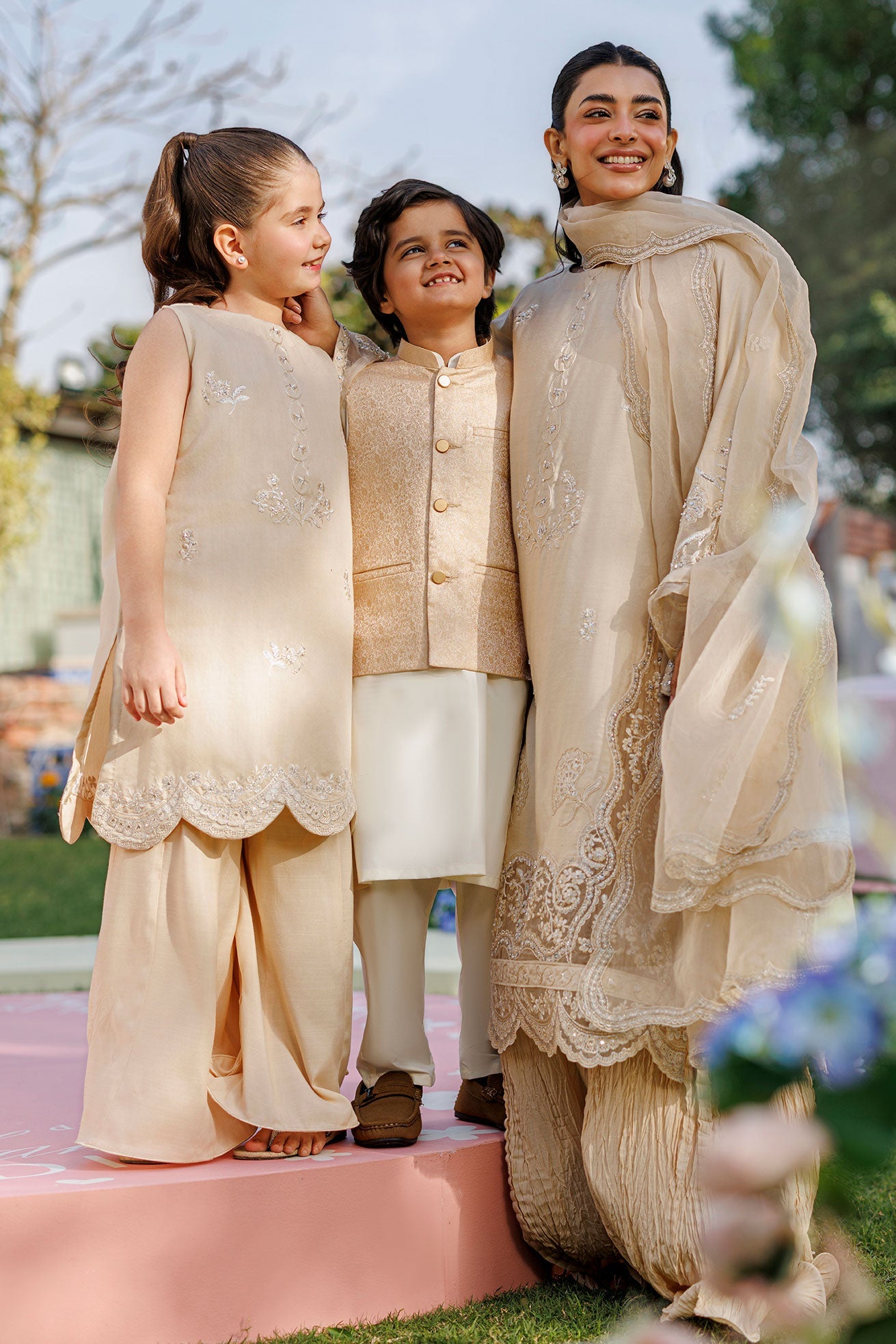 SS26DA-2901 BEIGE 2PCS EMBROIDERED KURTA WITH TROUSER