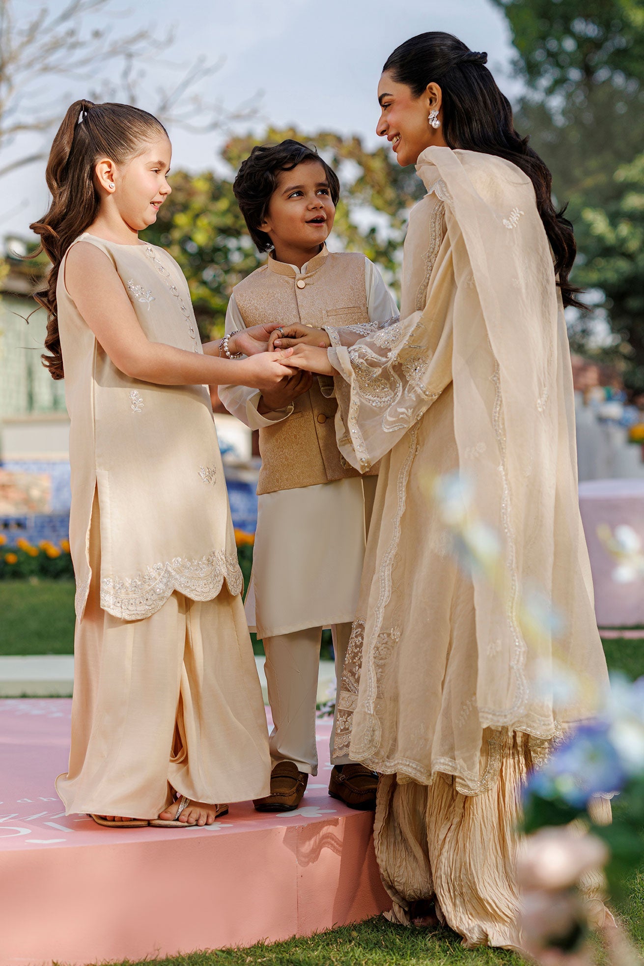 SS26DA-2901 BEIGE 2PCS EMBROIDERED KURTA WITH TROUSER