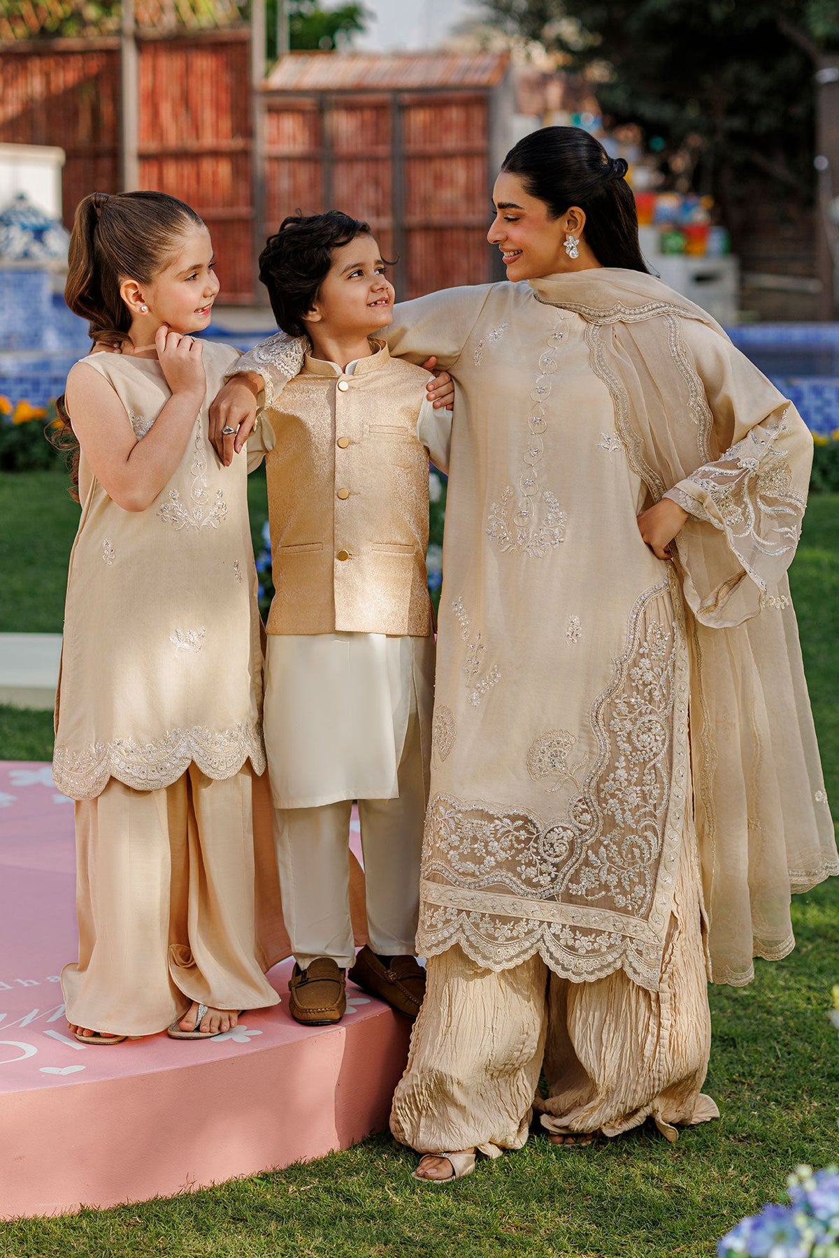 SS26DA-2901 BEIGE 2PCS EMBROIDERED KURTA WITH TROUSER