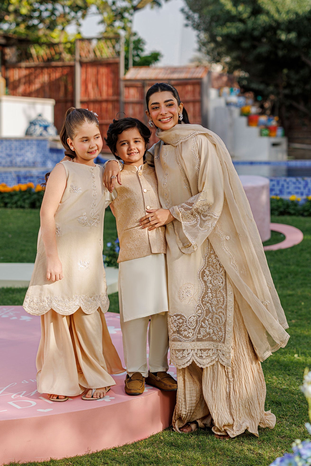 SS26DA-2901 BEIGE 2PCS EMBROIDERED KURTA WITH TROUSER