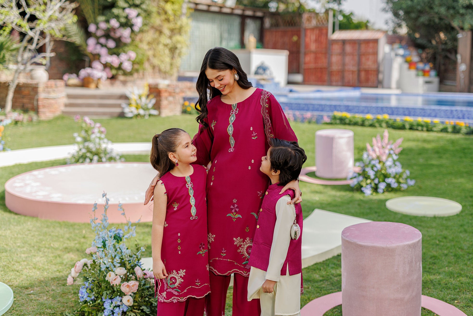 SS26DA-2903 MAGENTA 2PCS EMBROIDERED KURTA WITH TROUSER