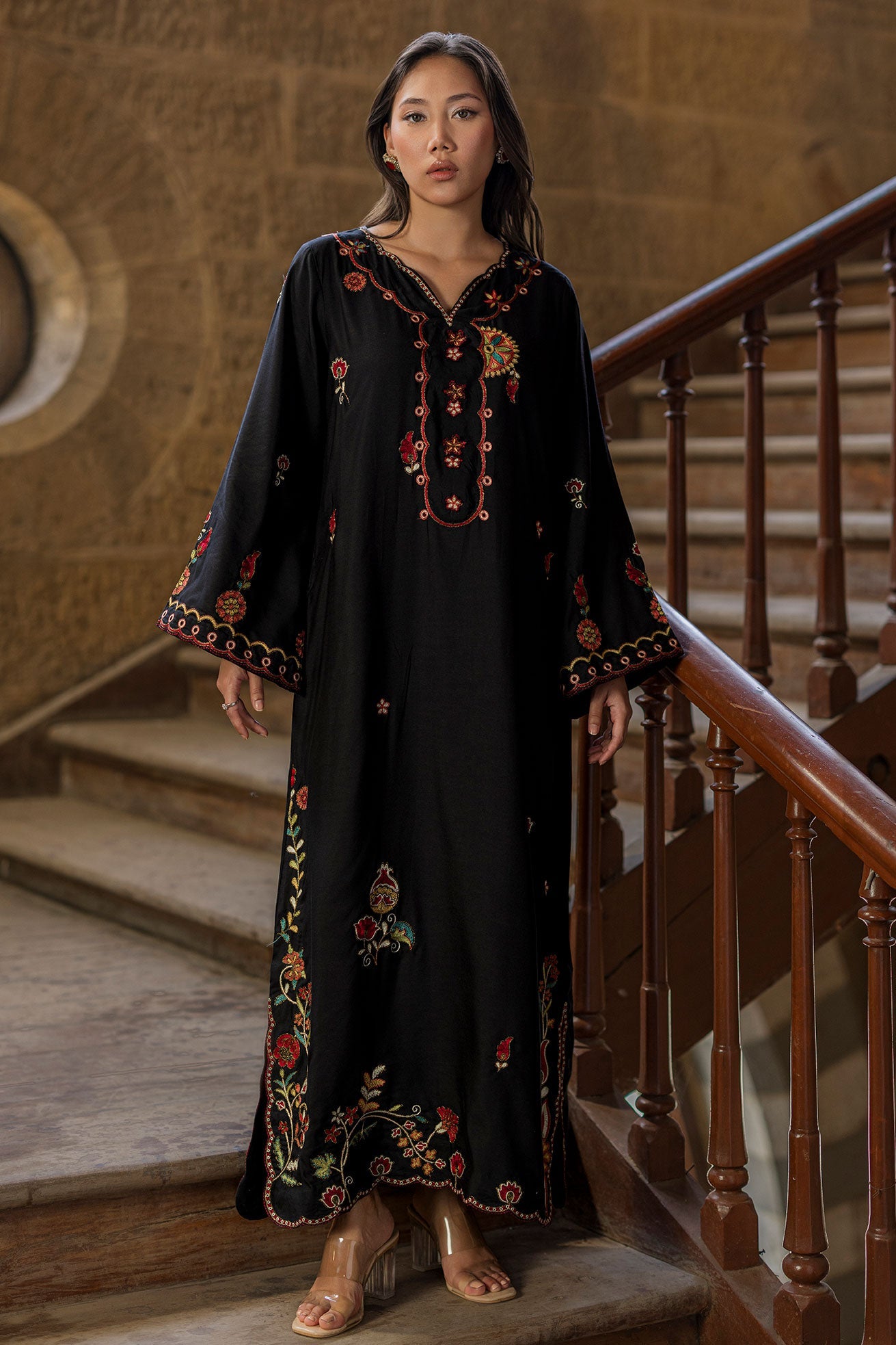 SS26DA-2920 BLACK - 1PCS - EMBROIDERED KAFTAN
