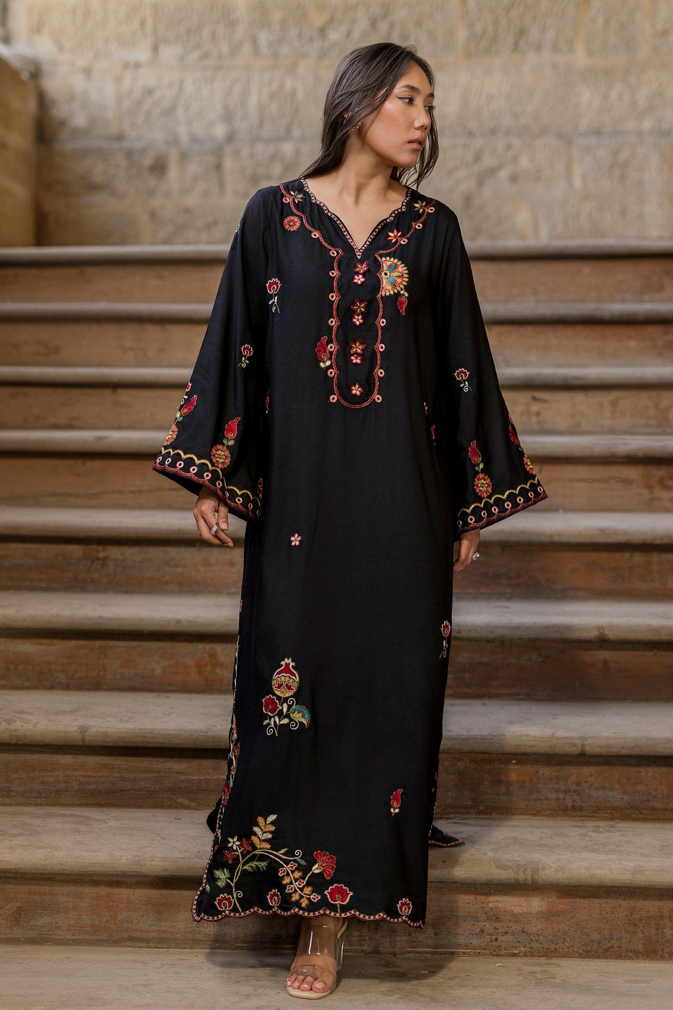 SS26DA-2920 BLACK - 1PCS - EMBROIDERED KAFTAN