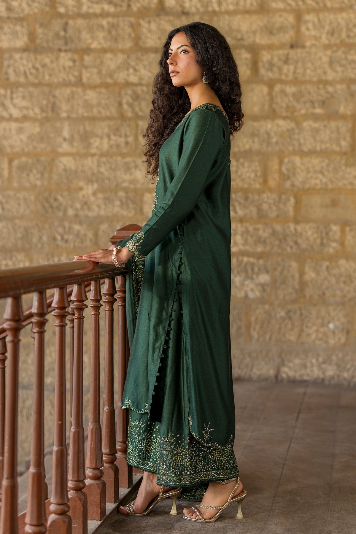 SS26DA-2922 GREEN 2PCS EMBROIDERED KURTA WITH TROUSER