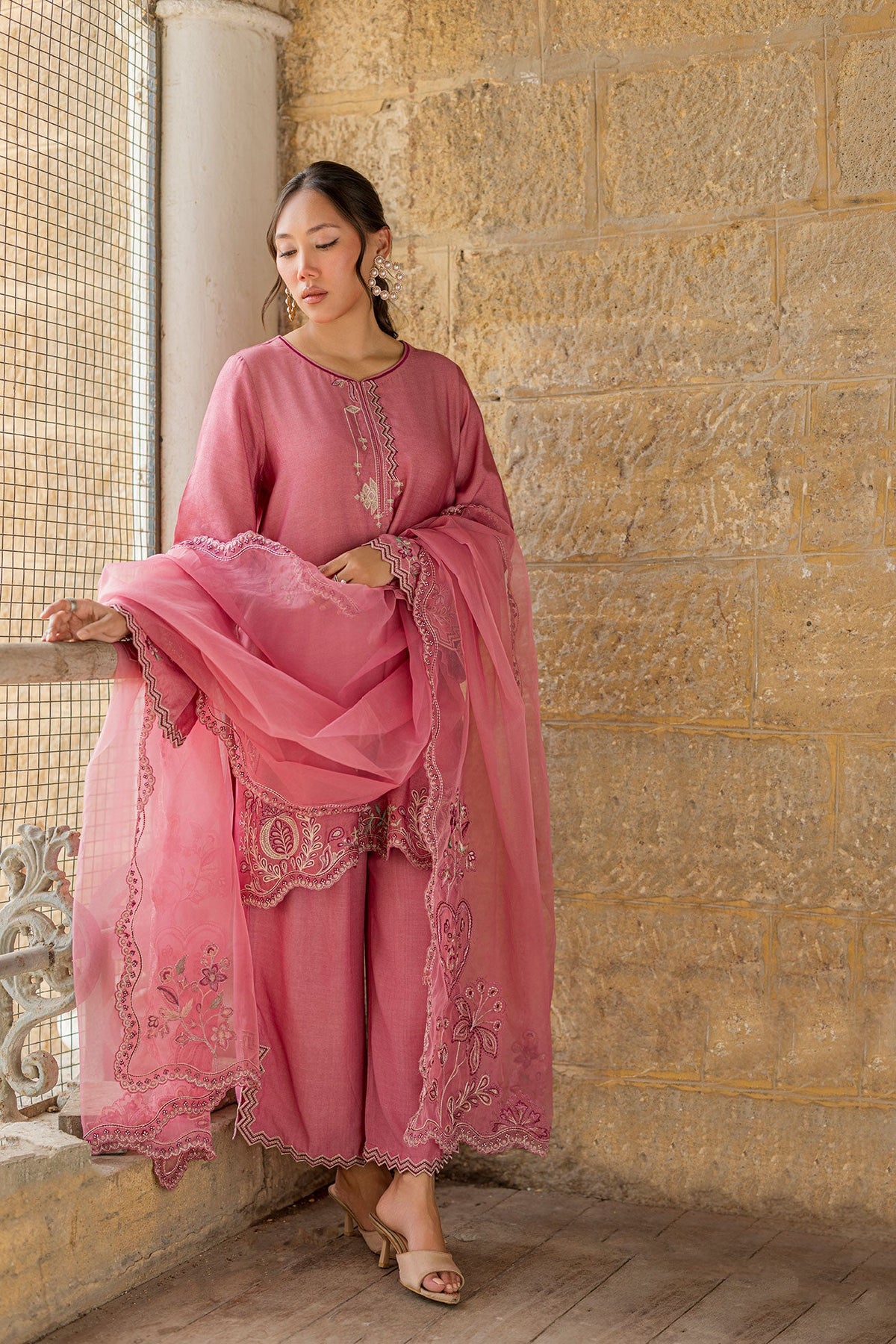 SS26DA-2926 PINK 2PCS EMBROIDERED KURTA WITH TROUSER