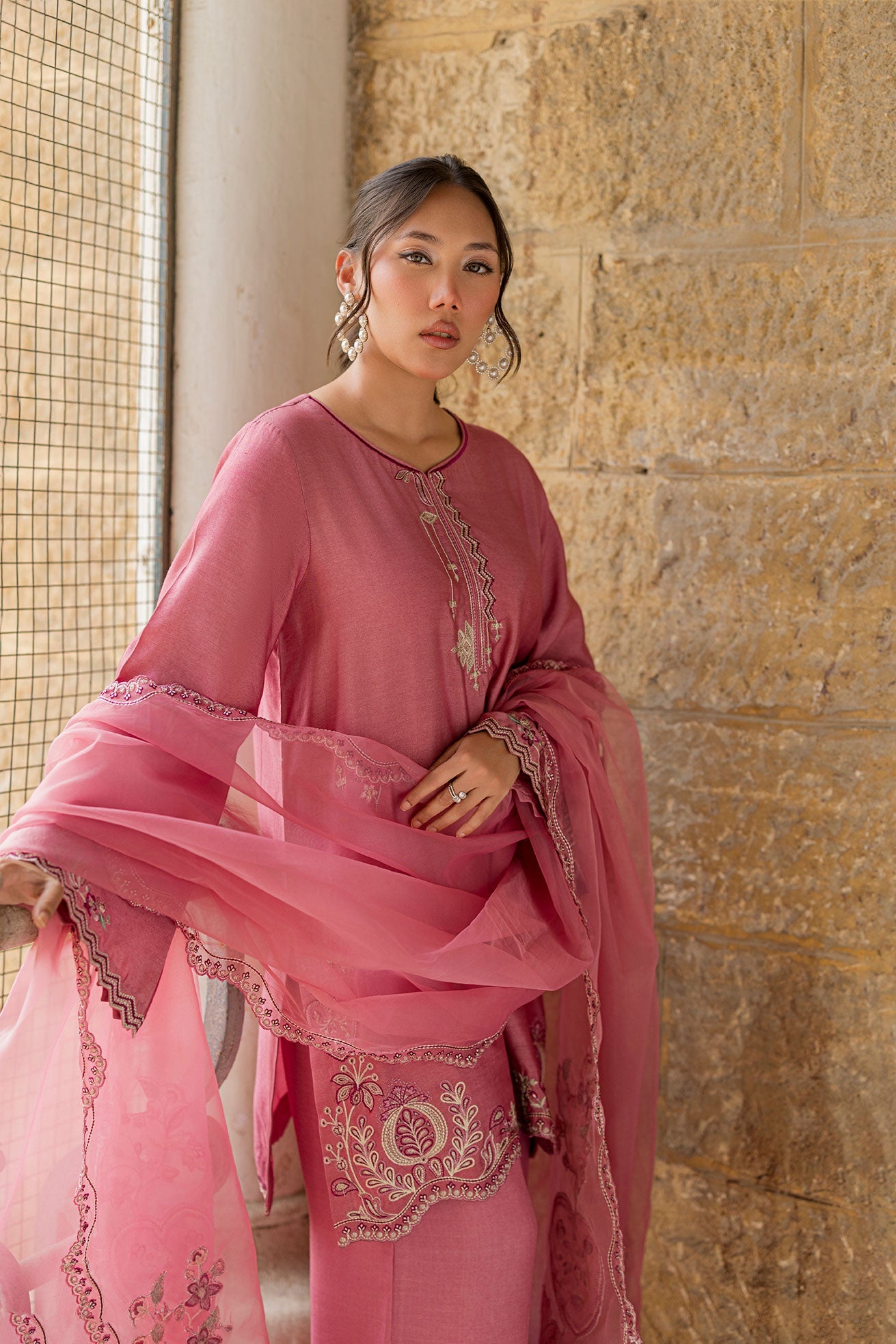 SS26DA-2926 PINK 2PCS EMBROIDERED KURTA WITH TROUSER