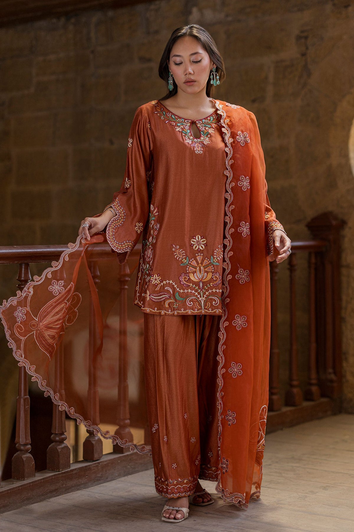 SS26DA-2927 RUST 2PCS EMBROIDERED KURTA WITH TROUSER