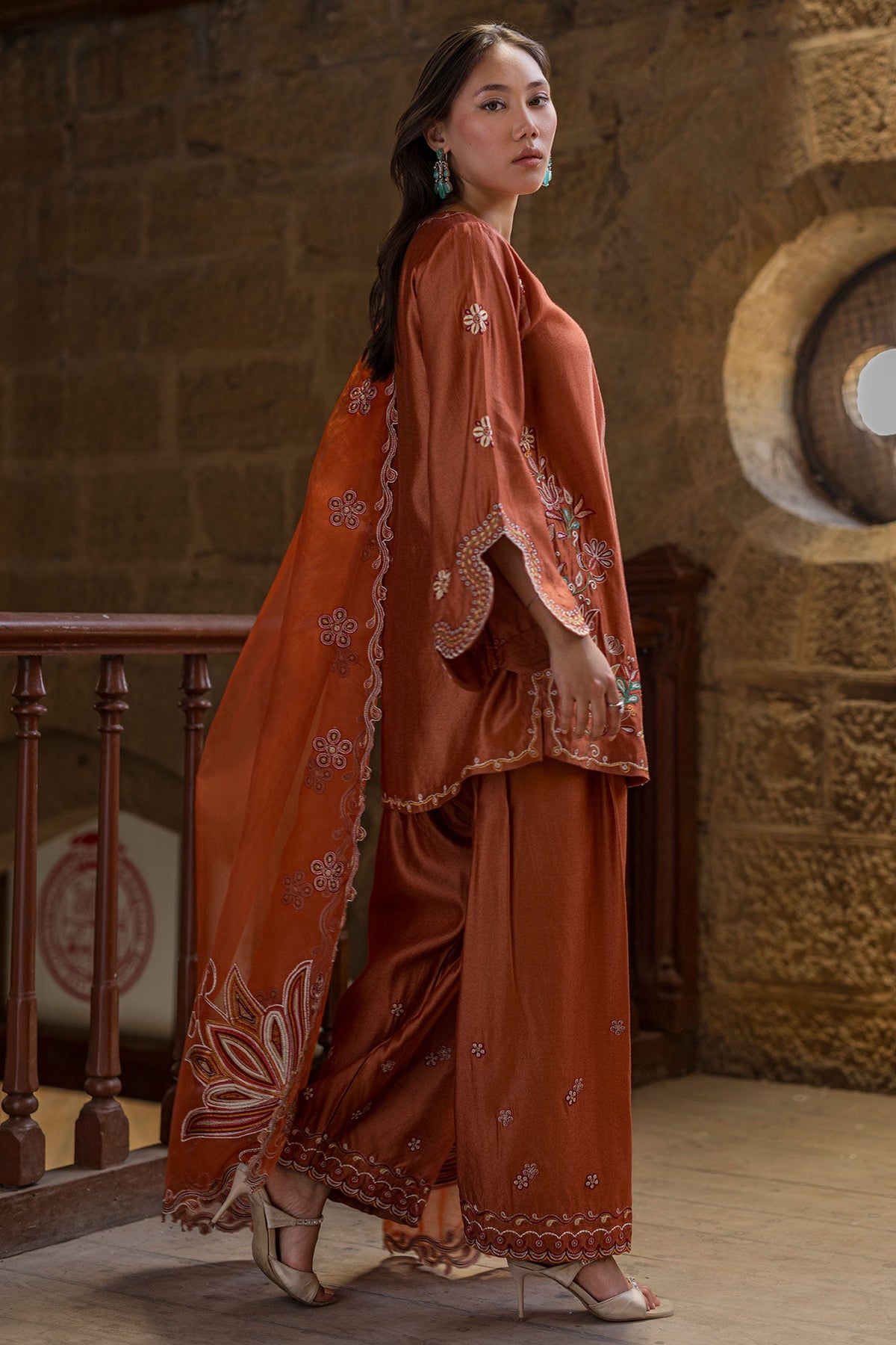 SS26DA-2927 RUST 2PCS EMBROIDERED KURTA WITH TROUSER