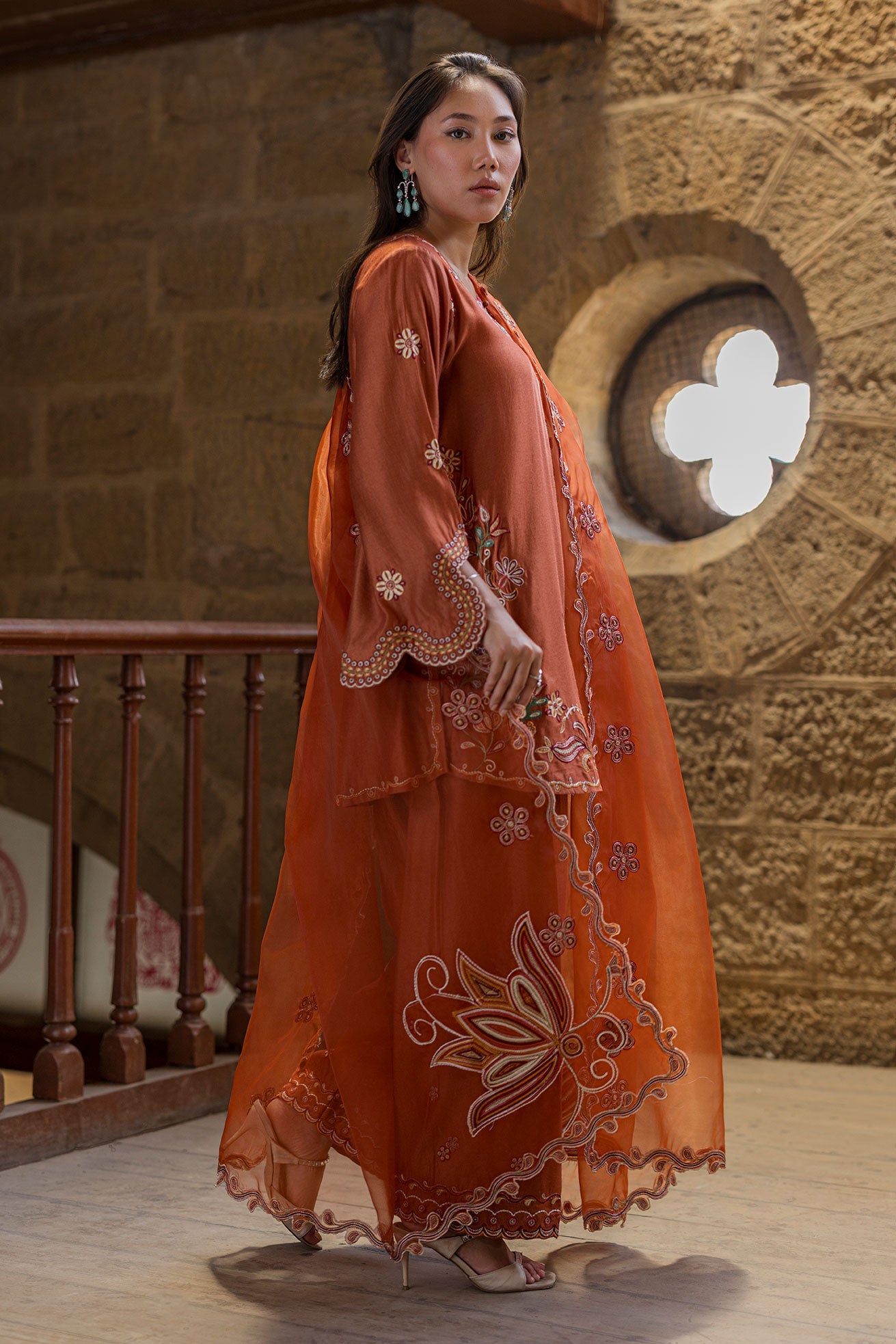 SS26DA-2927 RUST 2PCS EMBROIDERED KURTA WITH TROUSER