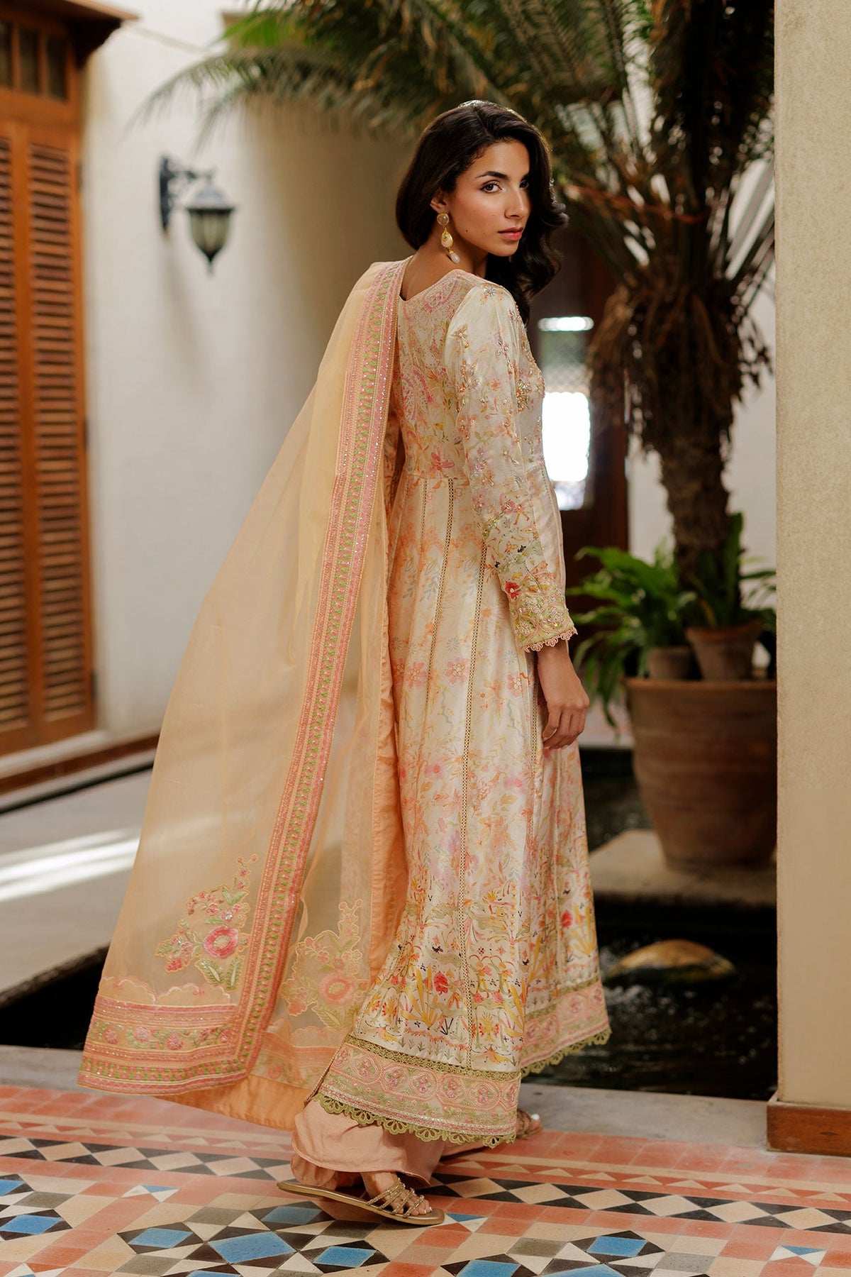 SS26DD-2932 PEACH EMBROIDERY DUPATTA
