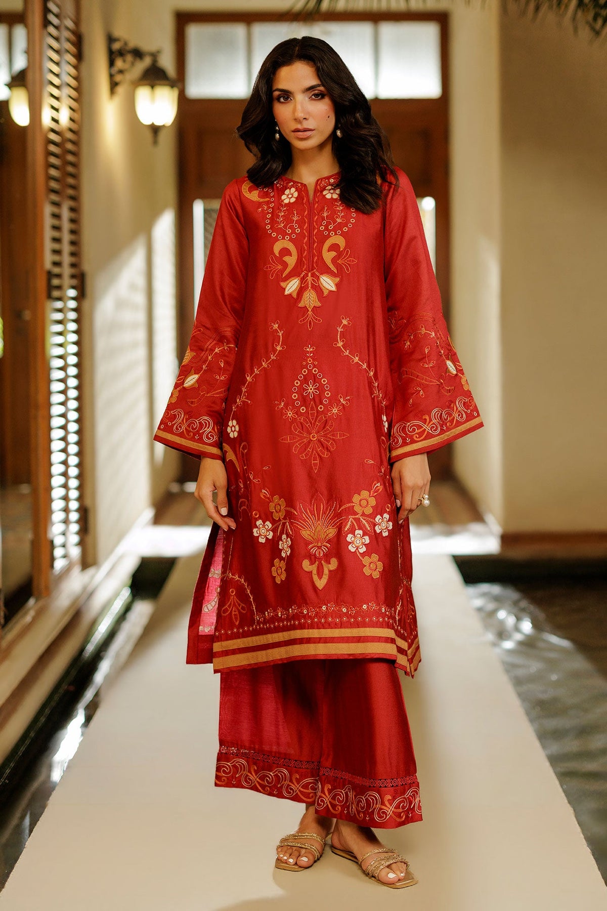 SS26DA-2945 RED 2PCS EMBROIDERED KURTA WITH TROUSER