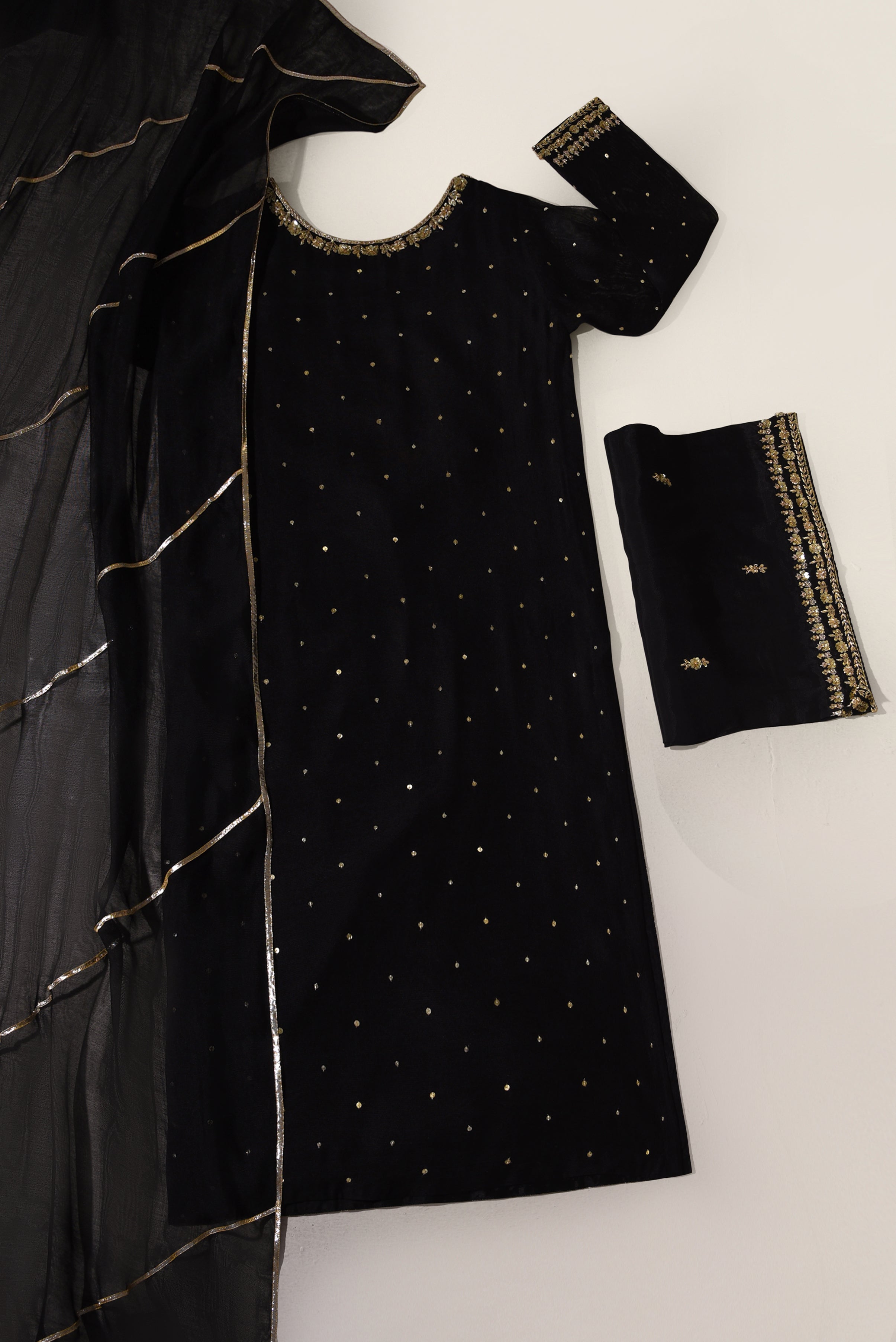 Tisele Black ( Long )