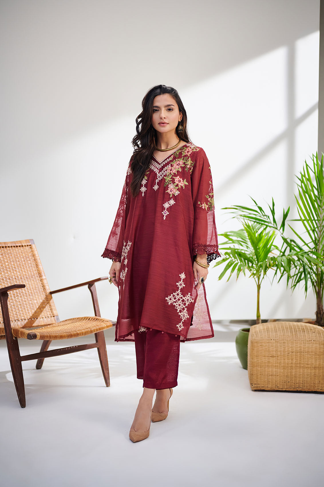 DC-0414 MAROON 2PCS EMBROIDERED KURTA WITH TROUSER
