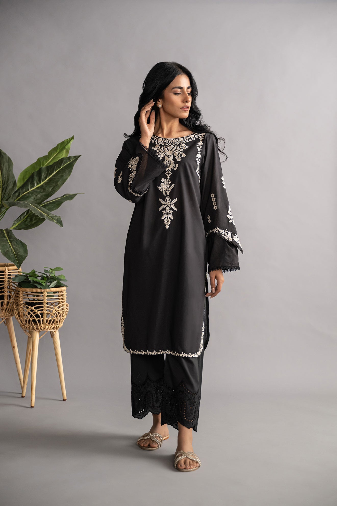 https://cdn.shopify.com/s/files/1/0587/3080/7460/products/DC-0423_2.jpg?v=1736415379