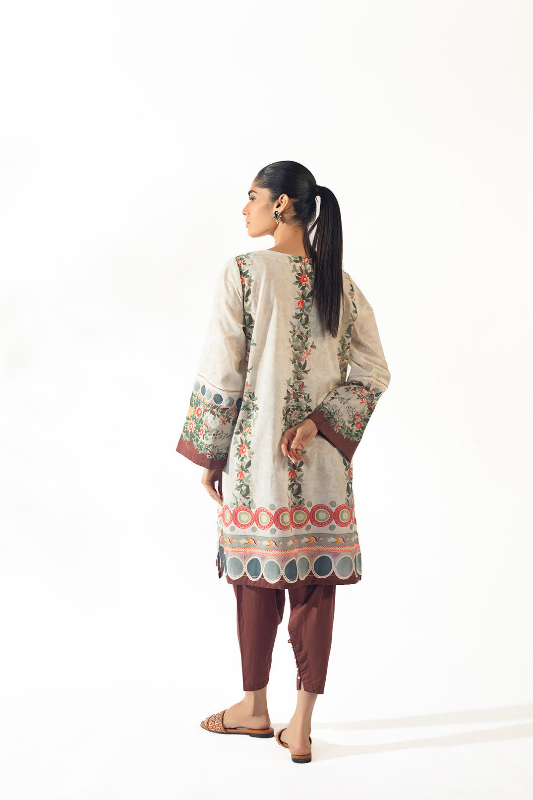 https://cdn.shopify.com/s/files/1/0587/3080/7460/files/DC-0615_3.jpg?v=1736414077