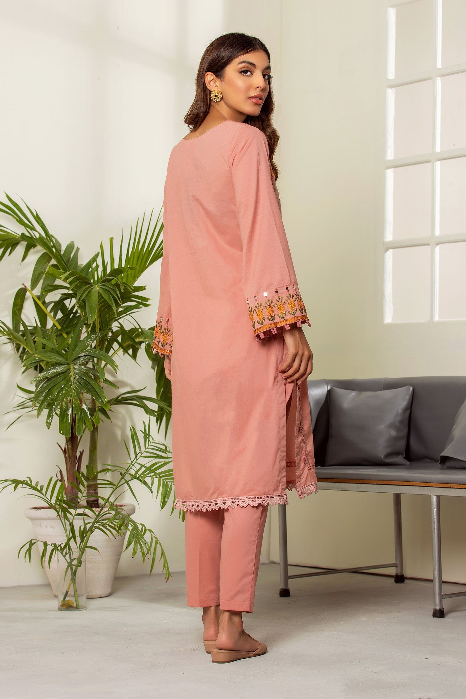 DC-2018 PINK 2PCS EMBROIDERED KURTA WITH TROUSER