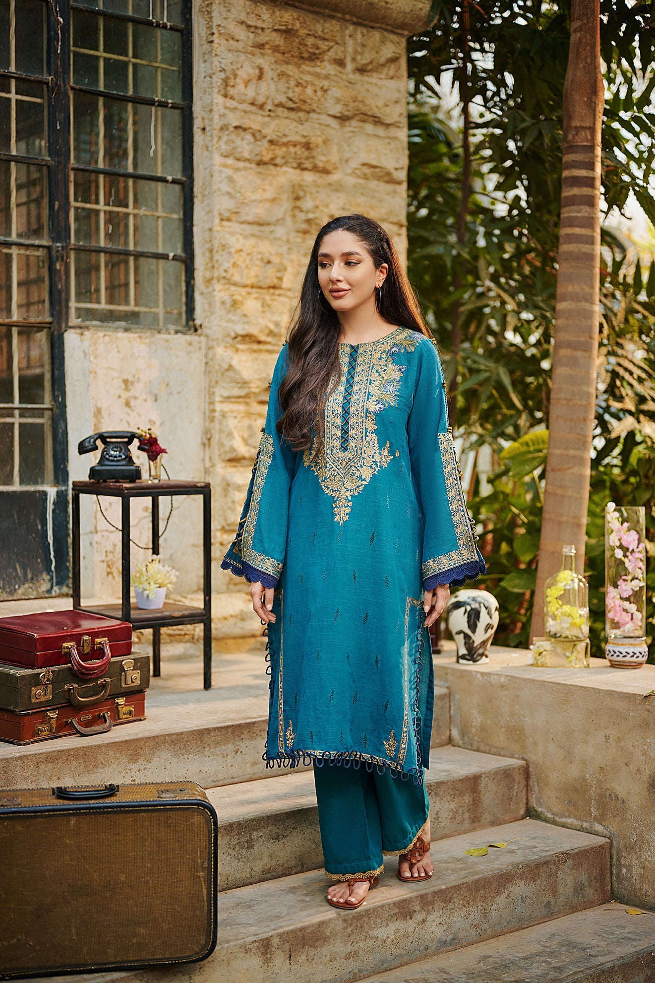 DC-2027 C-GREEN 2PCS EMBROIDERED KURTA WITH TROUSER