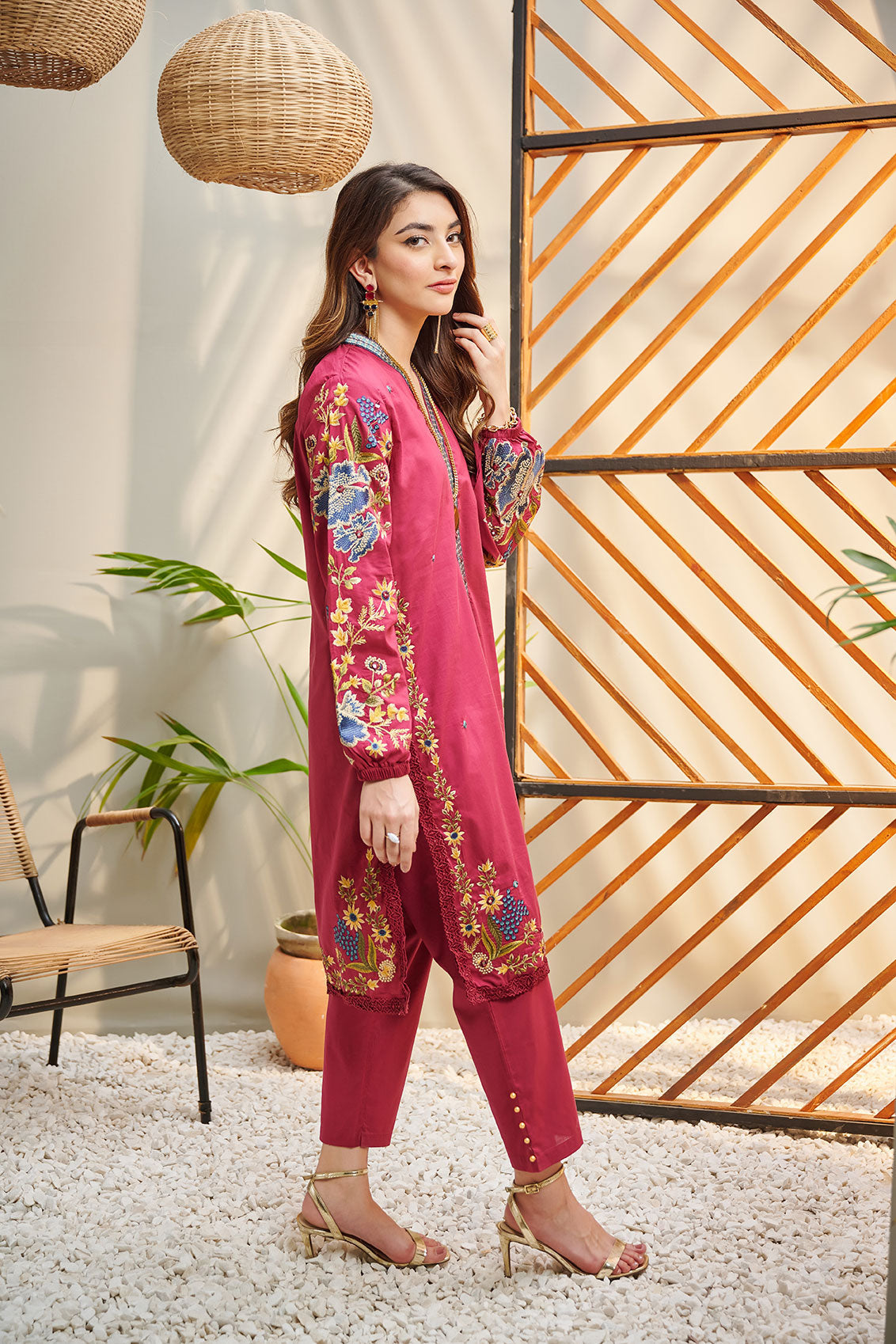 https://cdn.shopify.com/s/files/1/0587/3080/7460/products/DC-2046-_4.jpg?v=1736415518