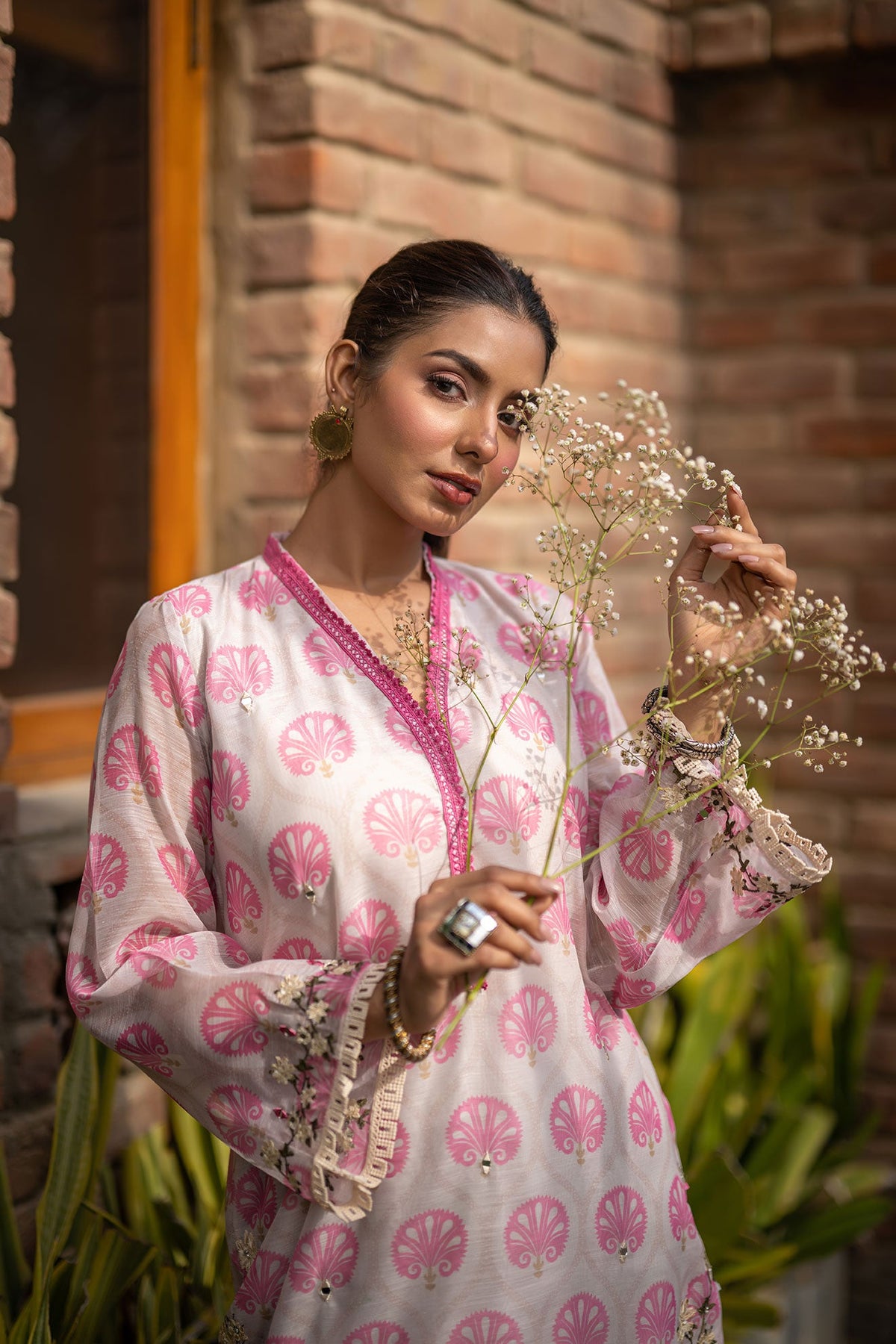Dhanak.com.pk,