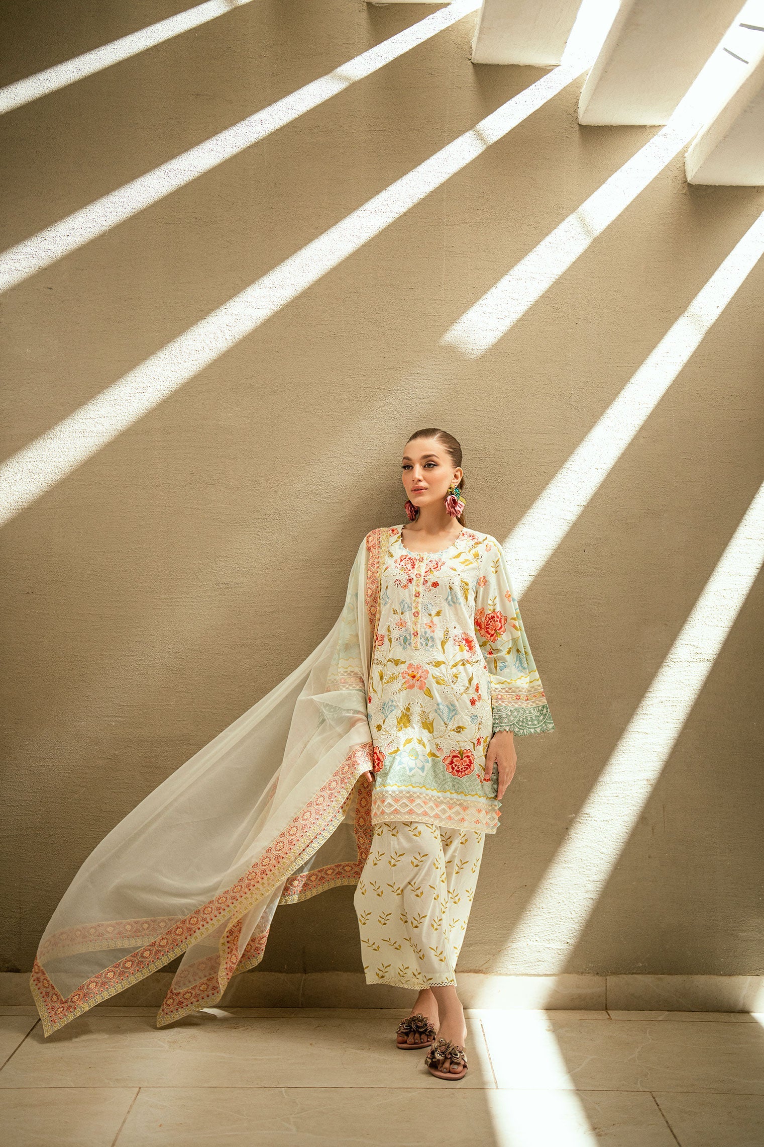 SS25DD-2536 OFF WHITE DUPATTA