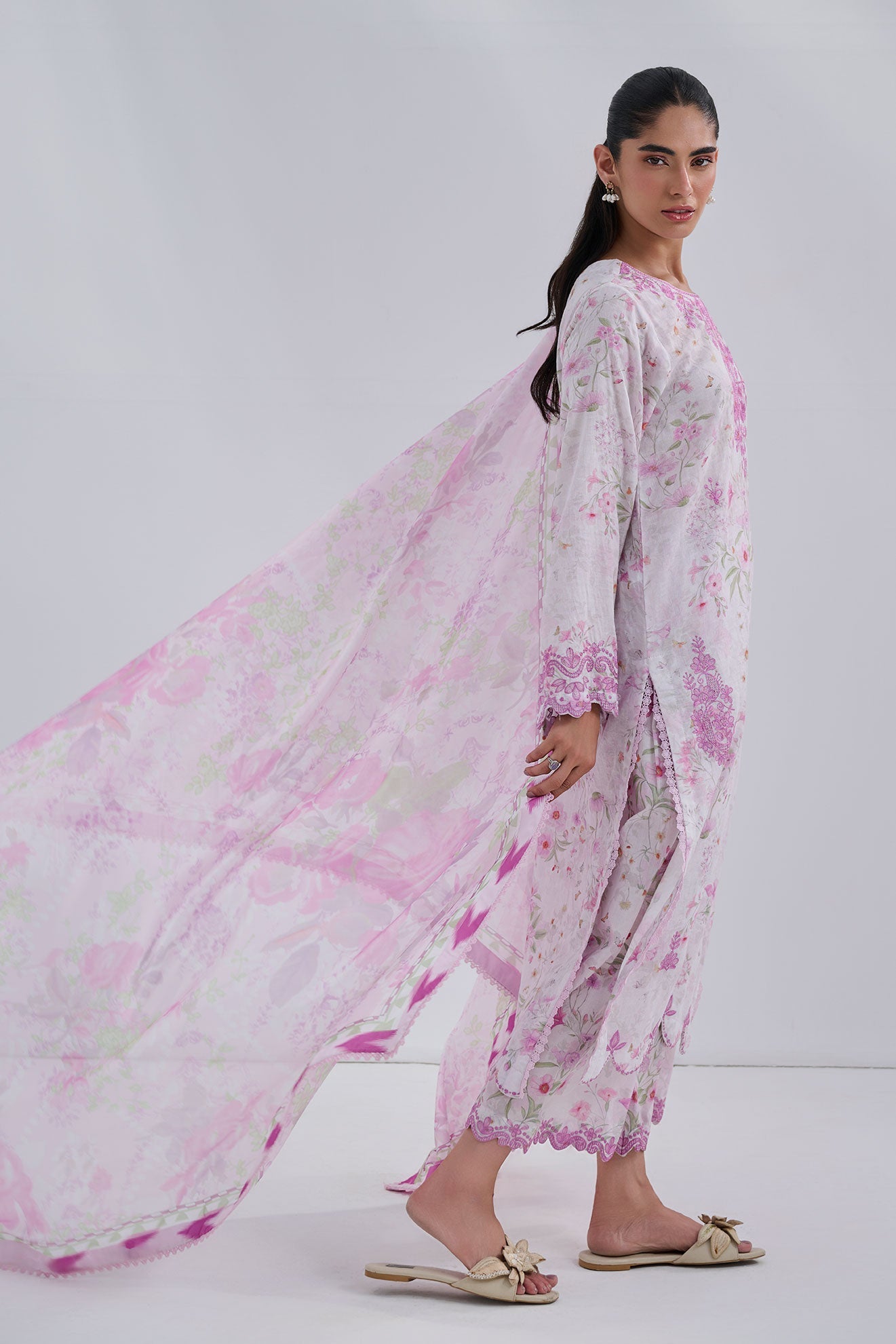 SS25DC-2557 PINK COTTON JACQUARD 2PCS EMBROIDERED KURTA WITH TROUSER