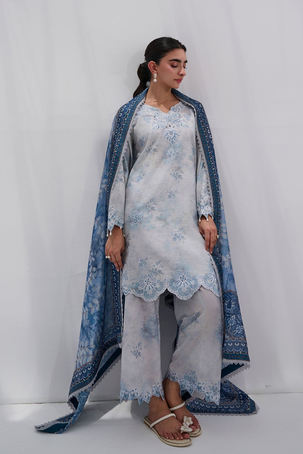 SS25DD-2562 GREY PRINTED DUPATTA