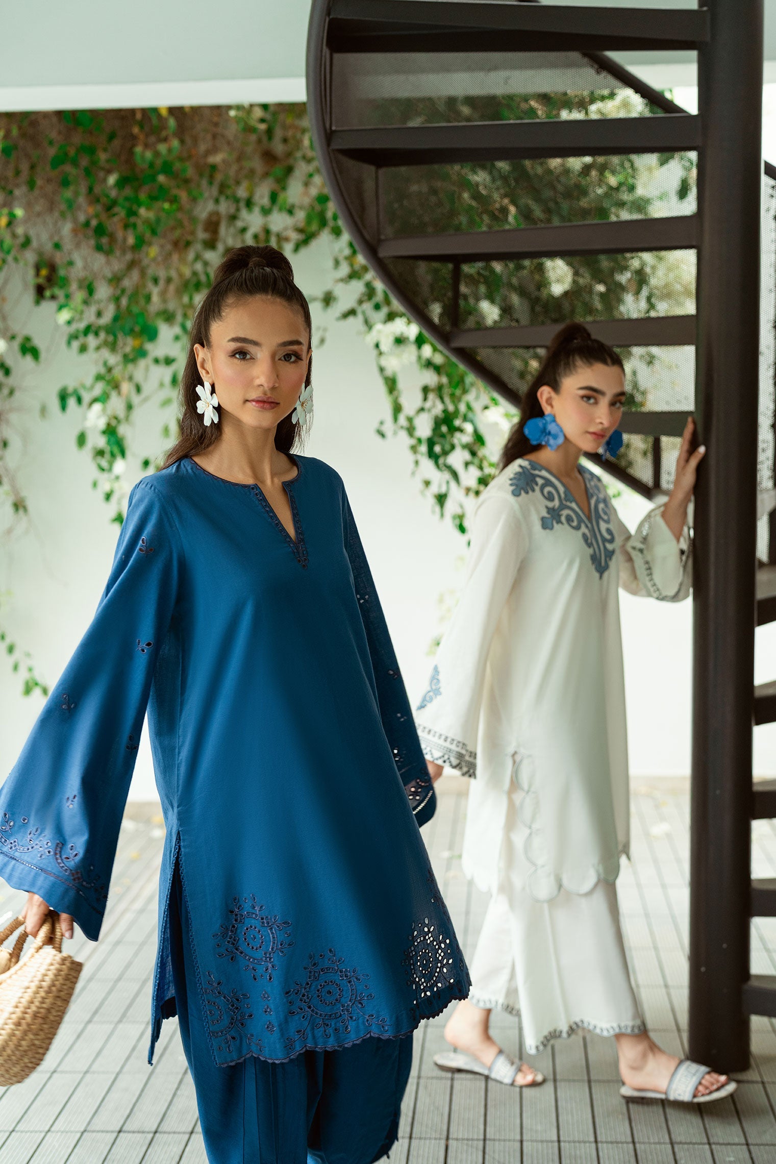 SS25DC-2566 NAVY BLUE 2PCS EMBROIDERED KURTA WITH TROUSER