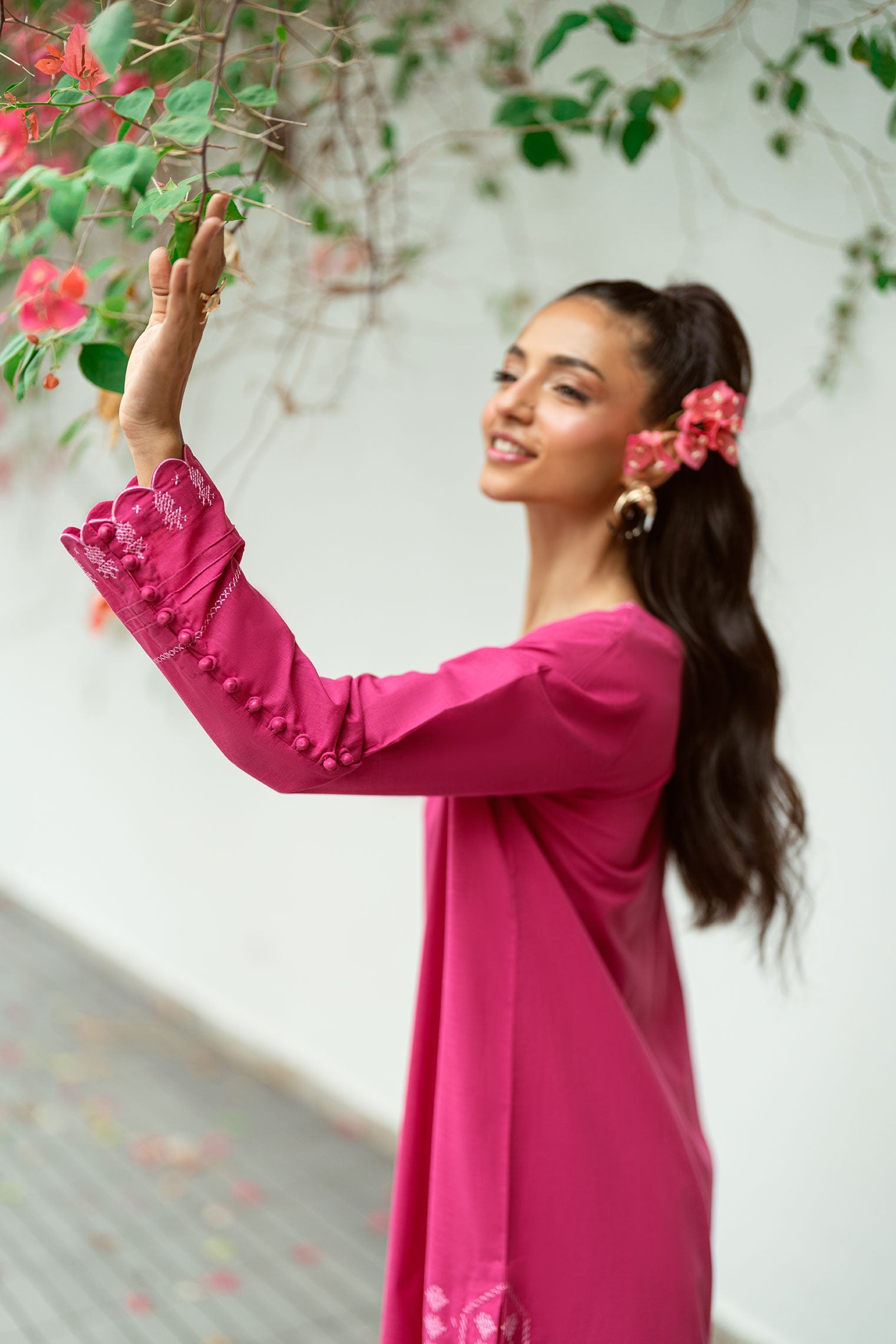 SS25DC-2572 DARK PINK 2PCS EMBROIDERED KURTA WITH TROUSER