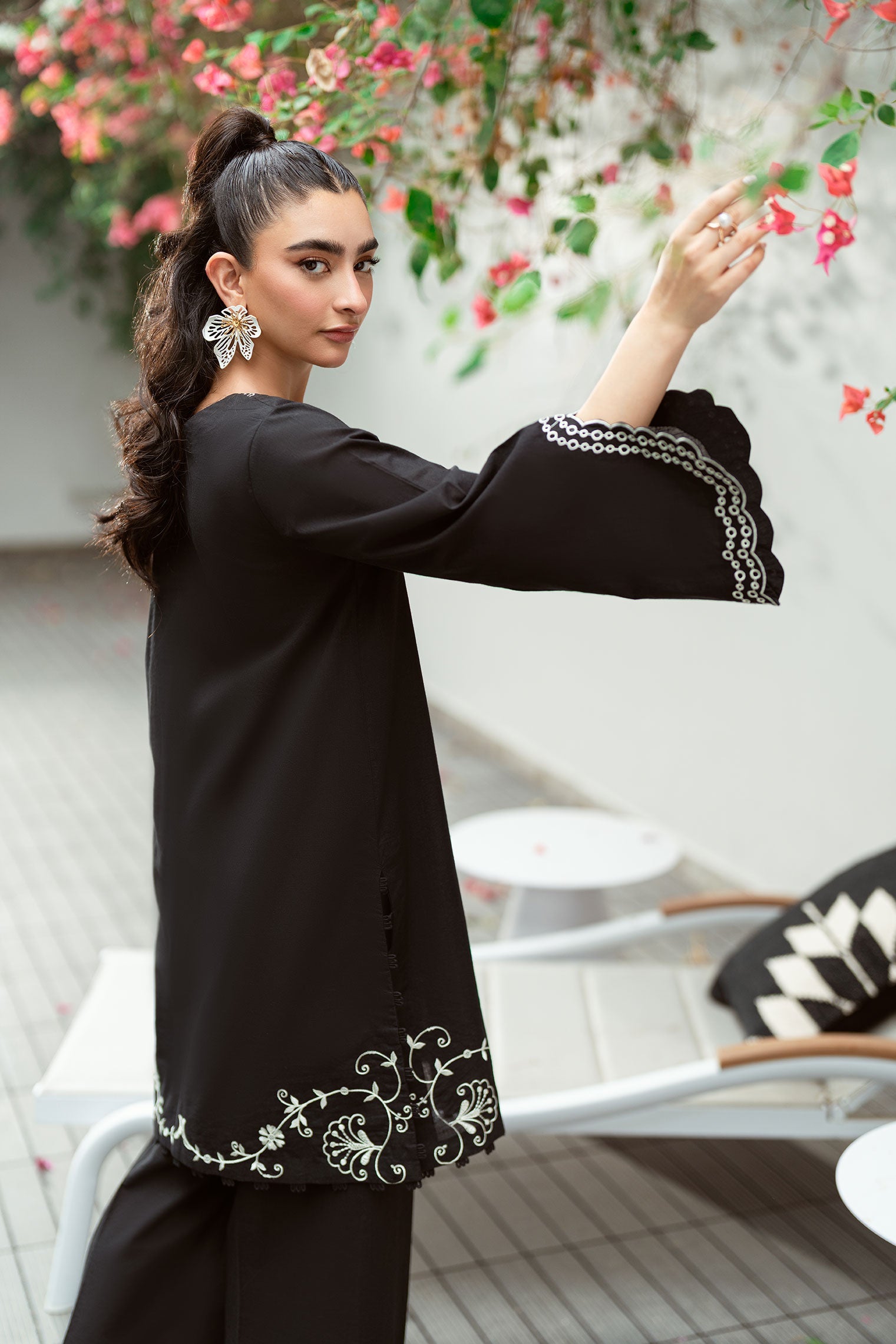 SS25DC-2575 BLACK 2PCS EMBROIDERED KURTA WITH TROUSER