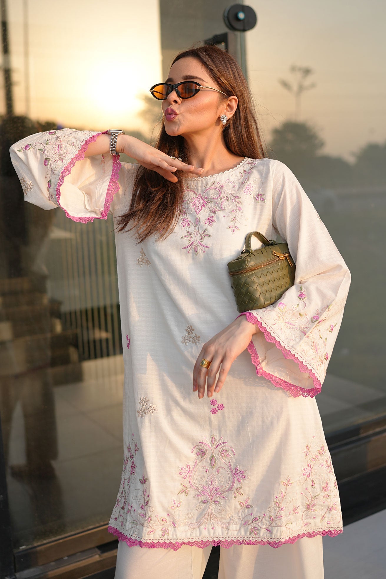 SS26DC-2592 - OFF WHITE - COTTON JACQUARD - 2PCS - EMBROIDERED KURTA WITH TROUSER