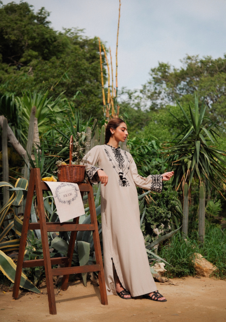https://cdn.shopify.com/s/files/1/0684/6441/0935/files/DEVON3.png?v=1726884748