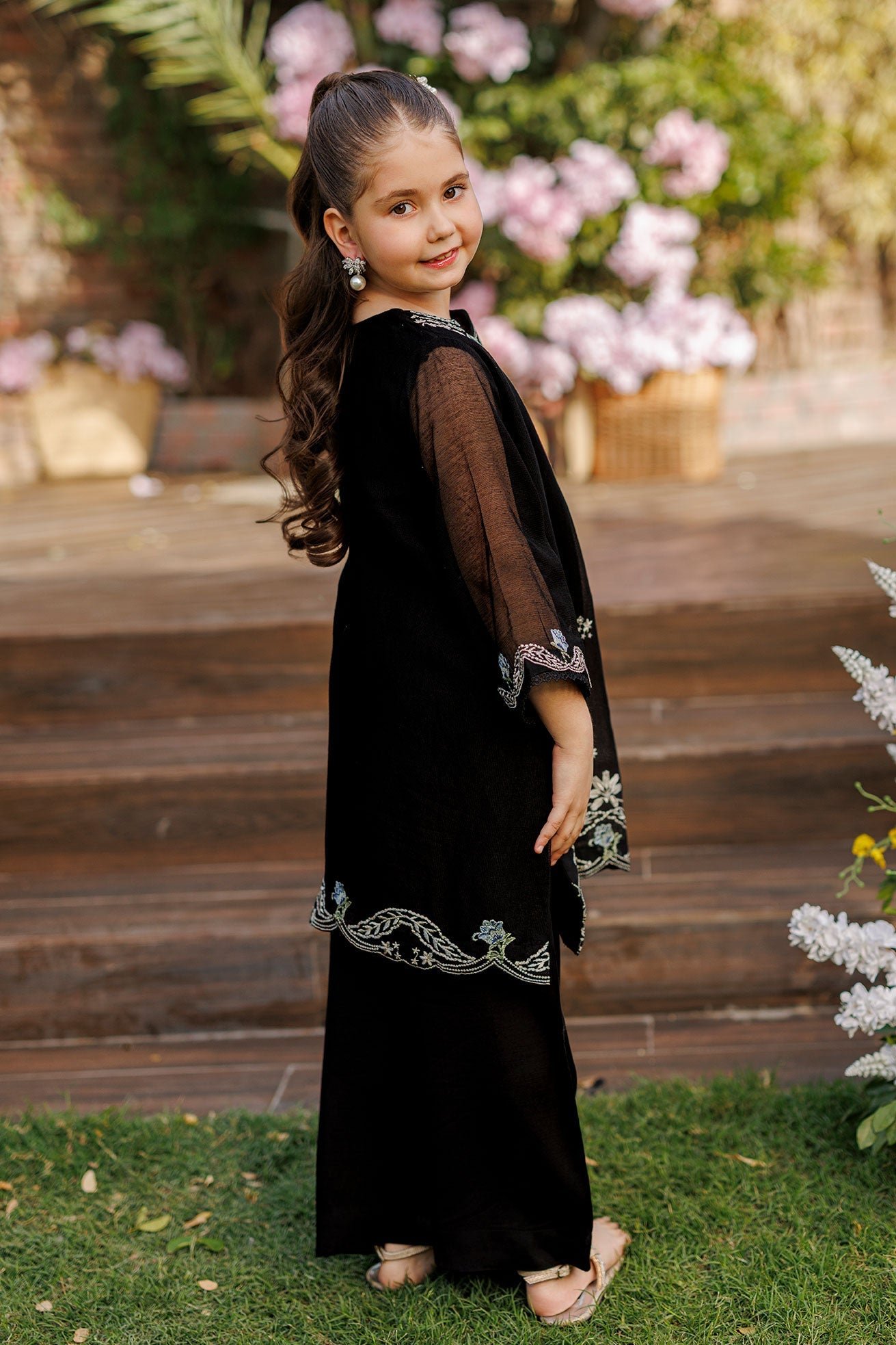 https://cdn.shopify.com/s/files/1/0587/3080/7460/files/DK-0216_4.jpg?v=1771494485