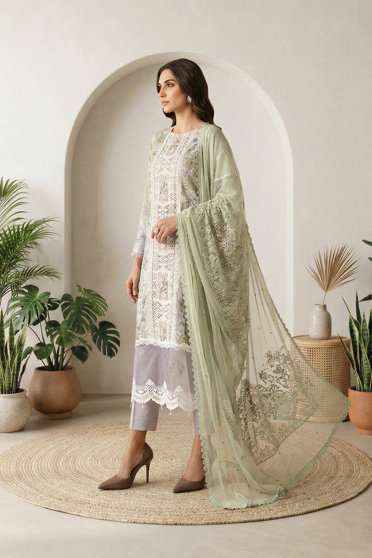 3 Piece Embroidered Lawn Suit - DS2606B-SML-00B