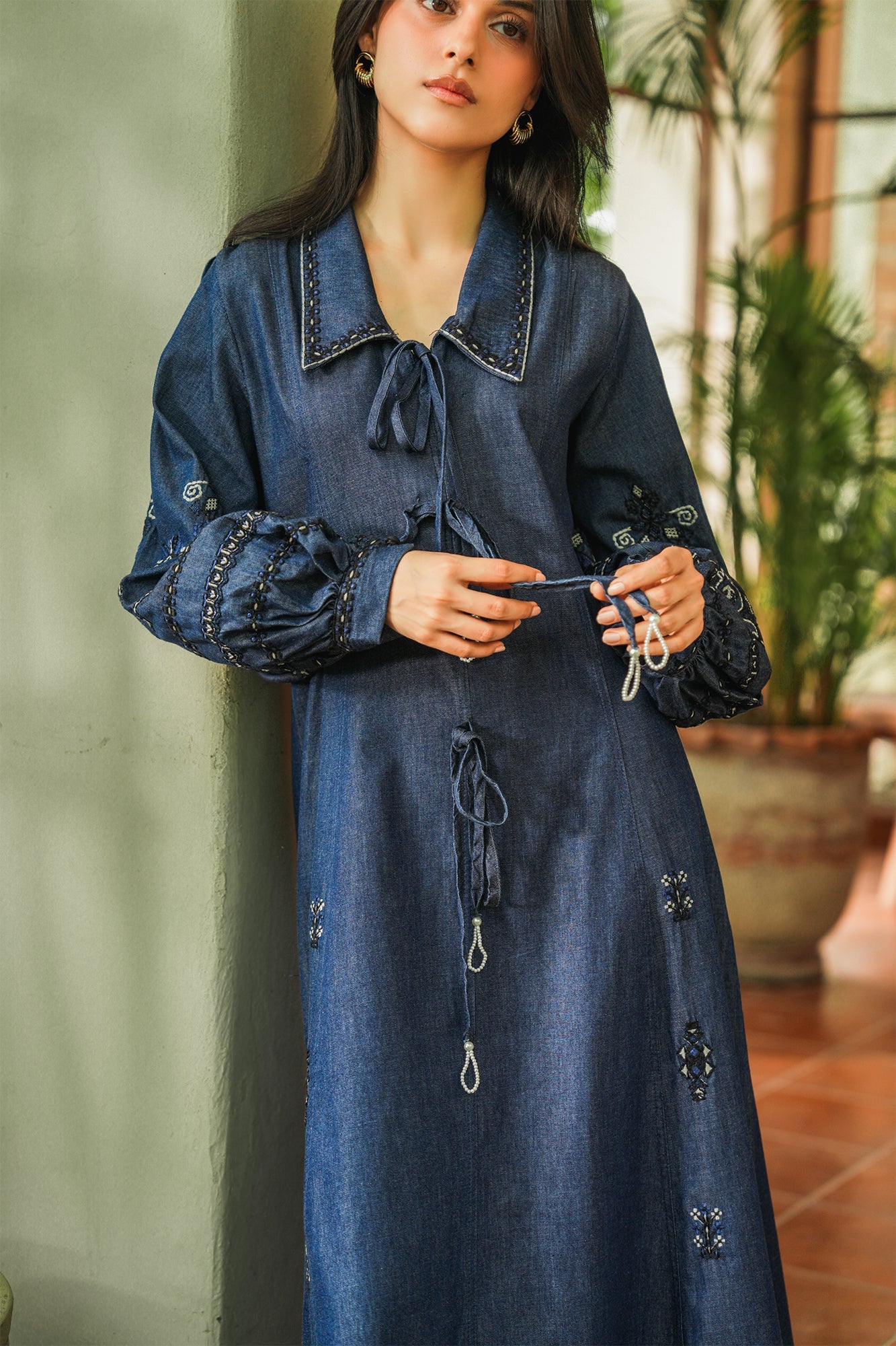 EMBROIDERED DRESS (E1019/101/625)
