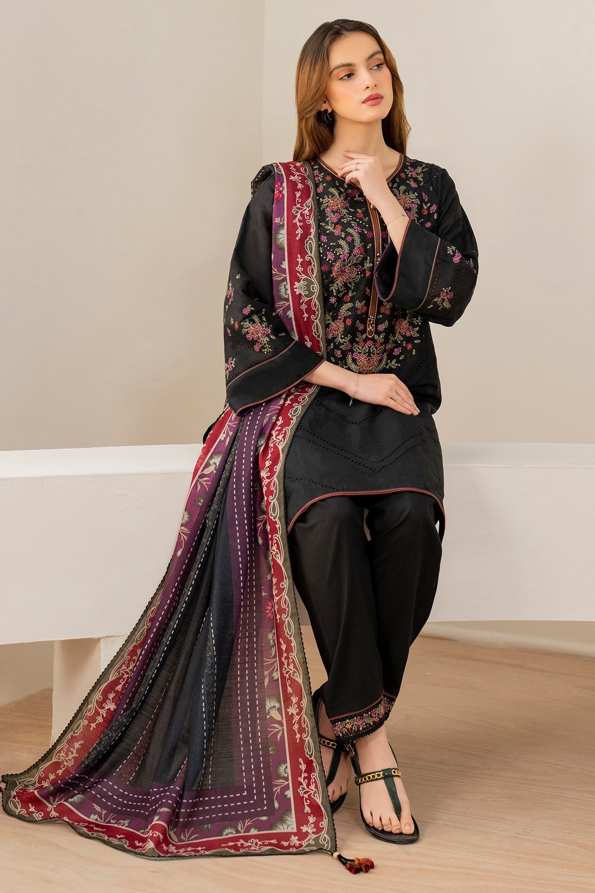 EMBROIDERED LAWN RTW-9131