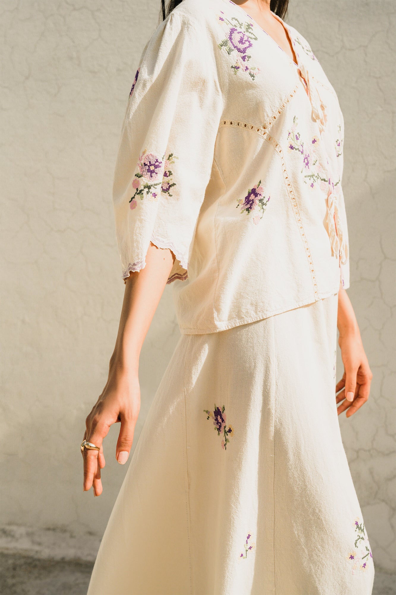 EMBROIDERED SUIT (E0755/106/002)