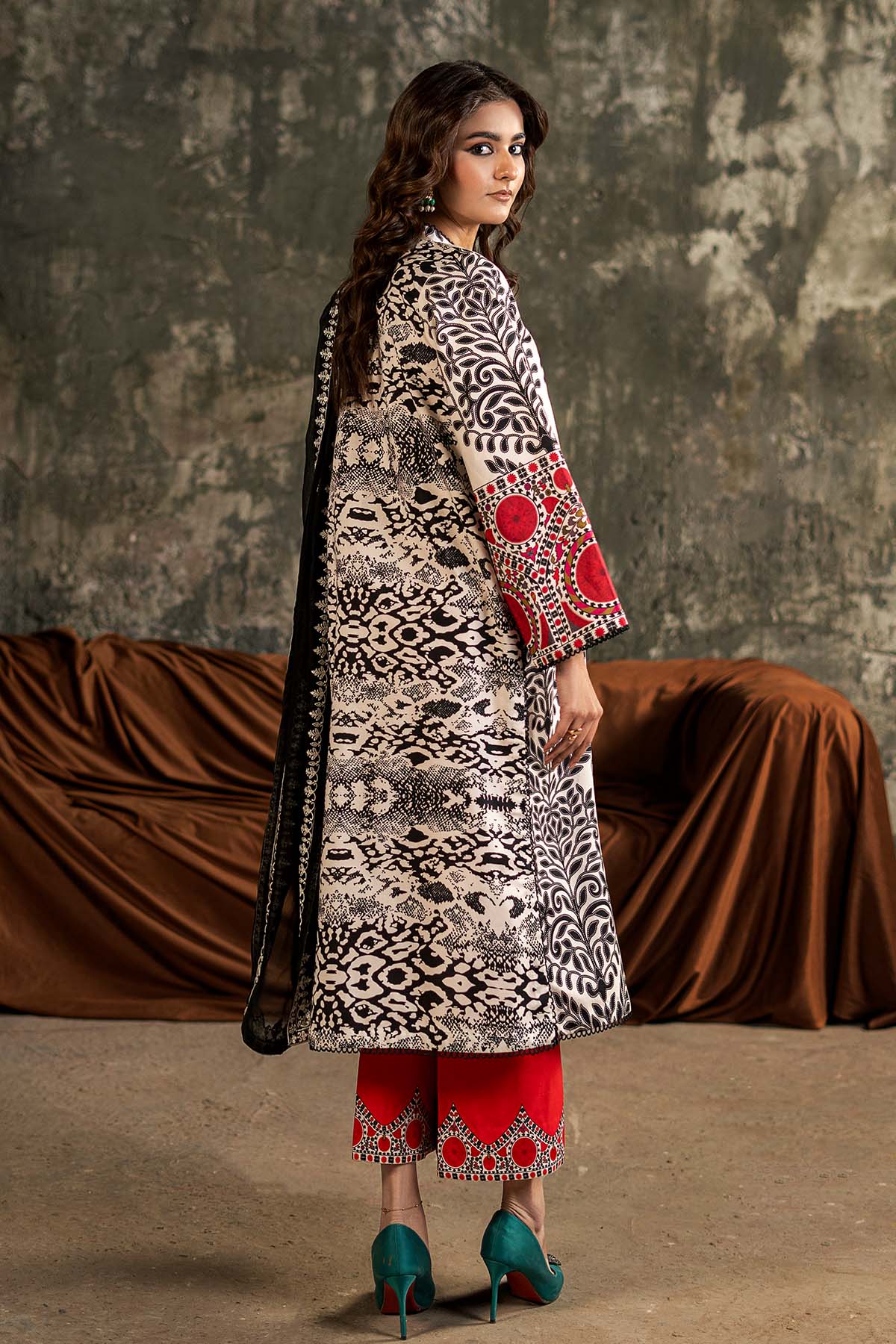 3-PC Stitched Embroidered Lawn SLC27-03P