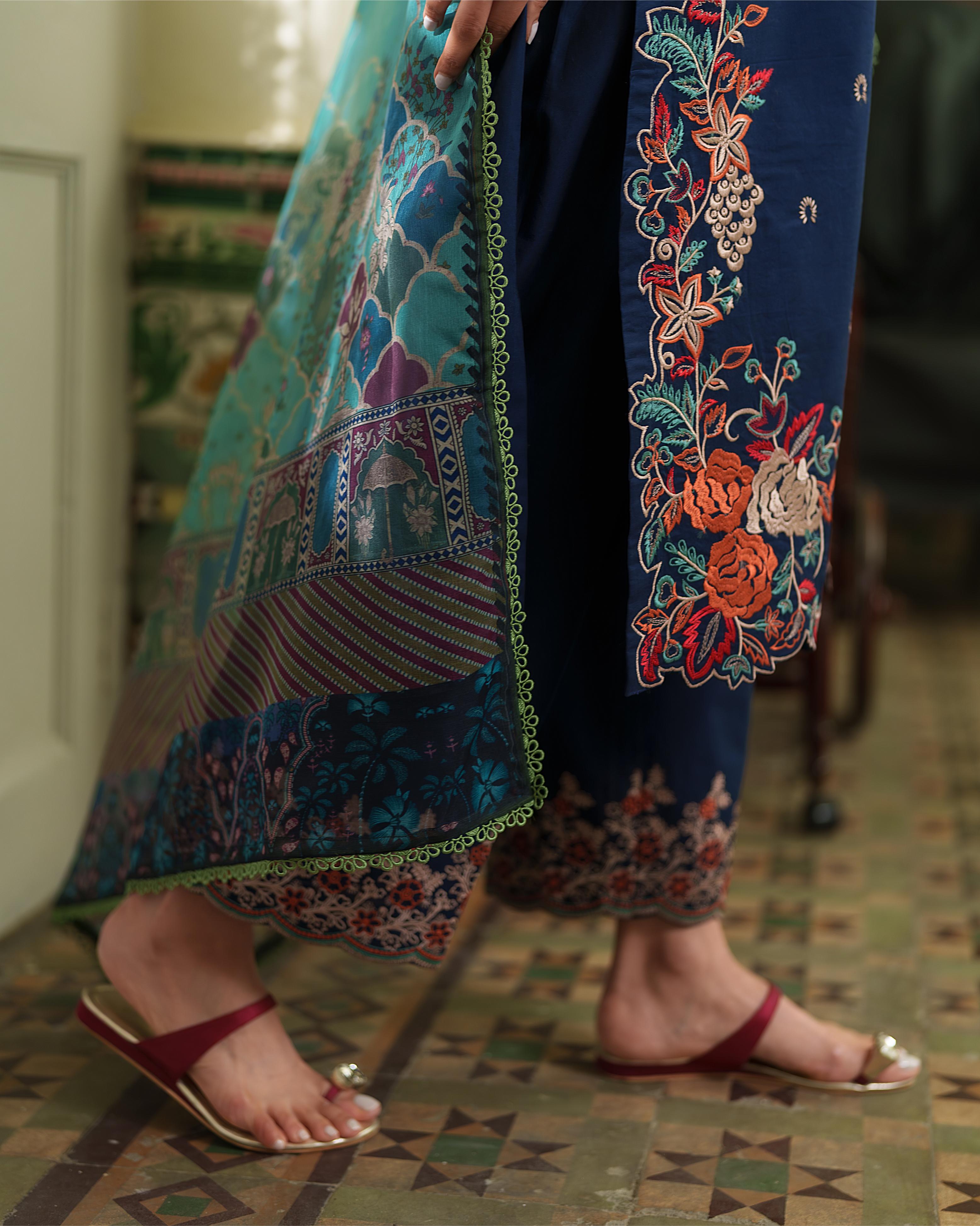 LIANA NAVY BLUE 3PCS SET - BROWN DUPATTA