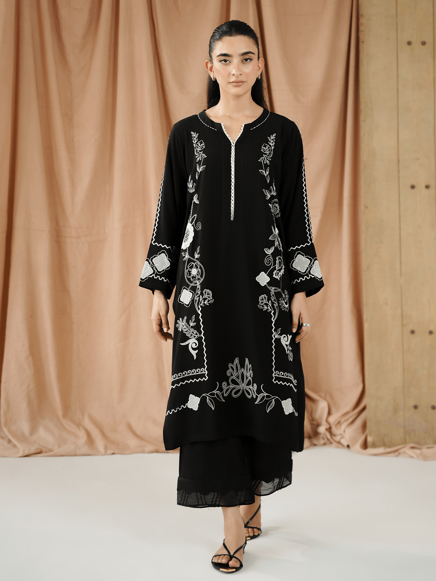 https://cdn.shopify.com/s/files/1/0630/7912/1095/files/DSC00988.png?v=1780640415