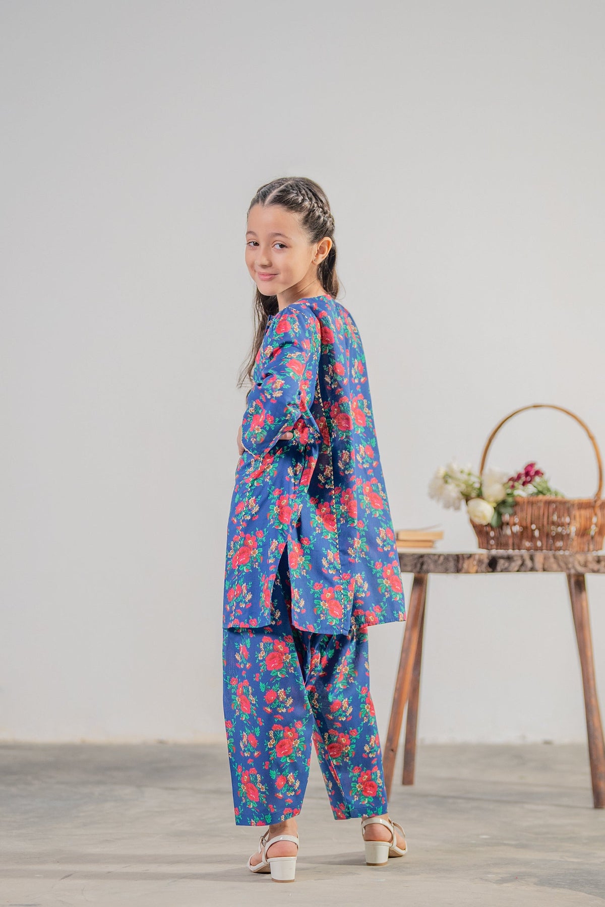 Gul 2 piece