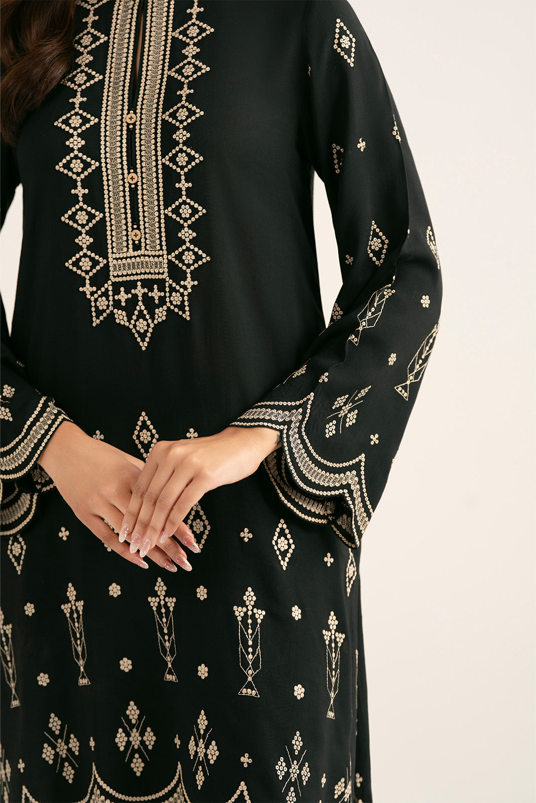 1 Piece Arabic Lawn Embroidered Suit (CF0196)