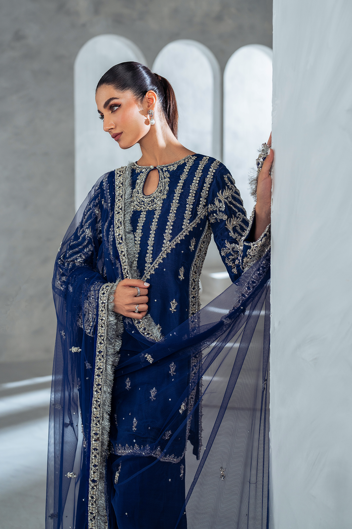 Yasha Nadir – Arya Style