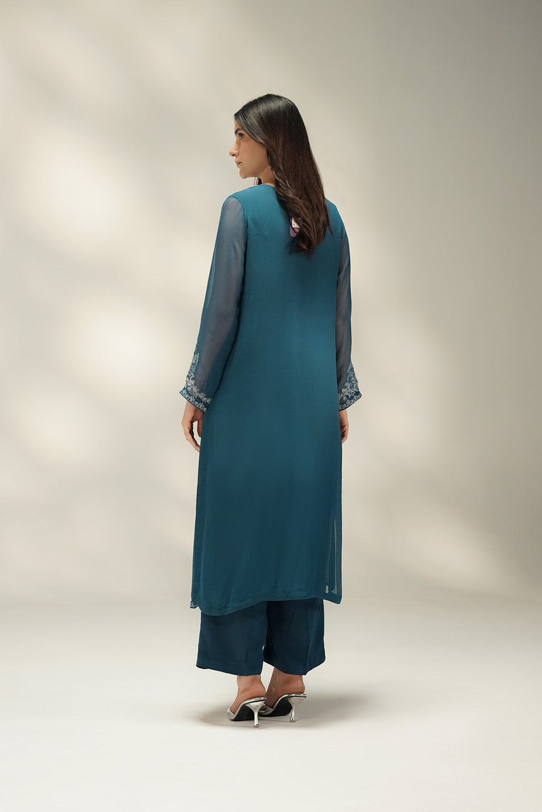 2 Piece Chiffon Embroidered Suit (FS0127)