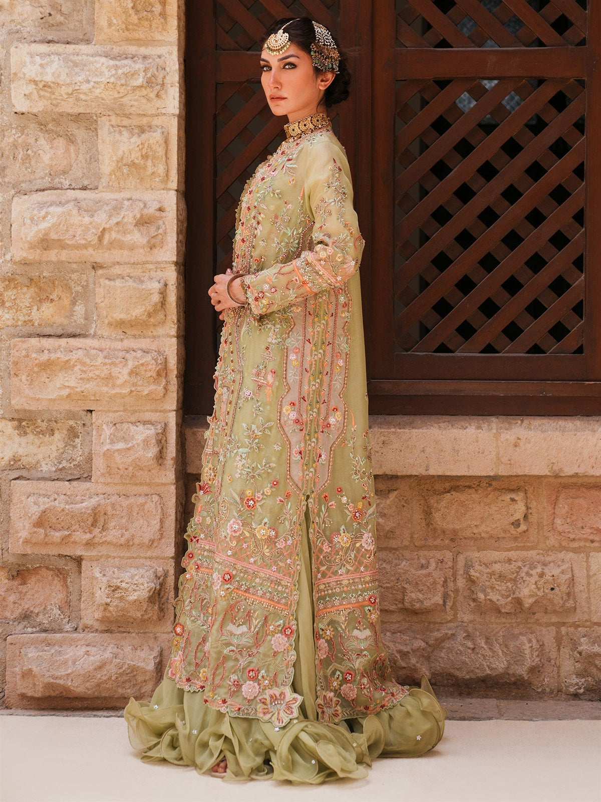 BORGIA, BLOUSE & SWIRLY LEHENGA