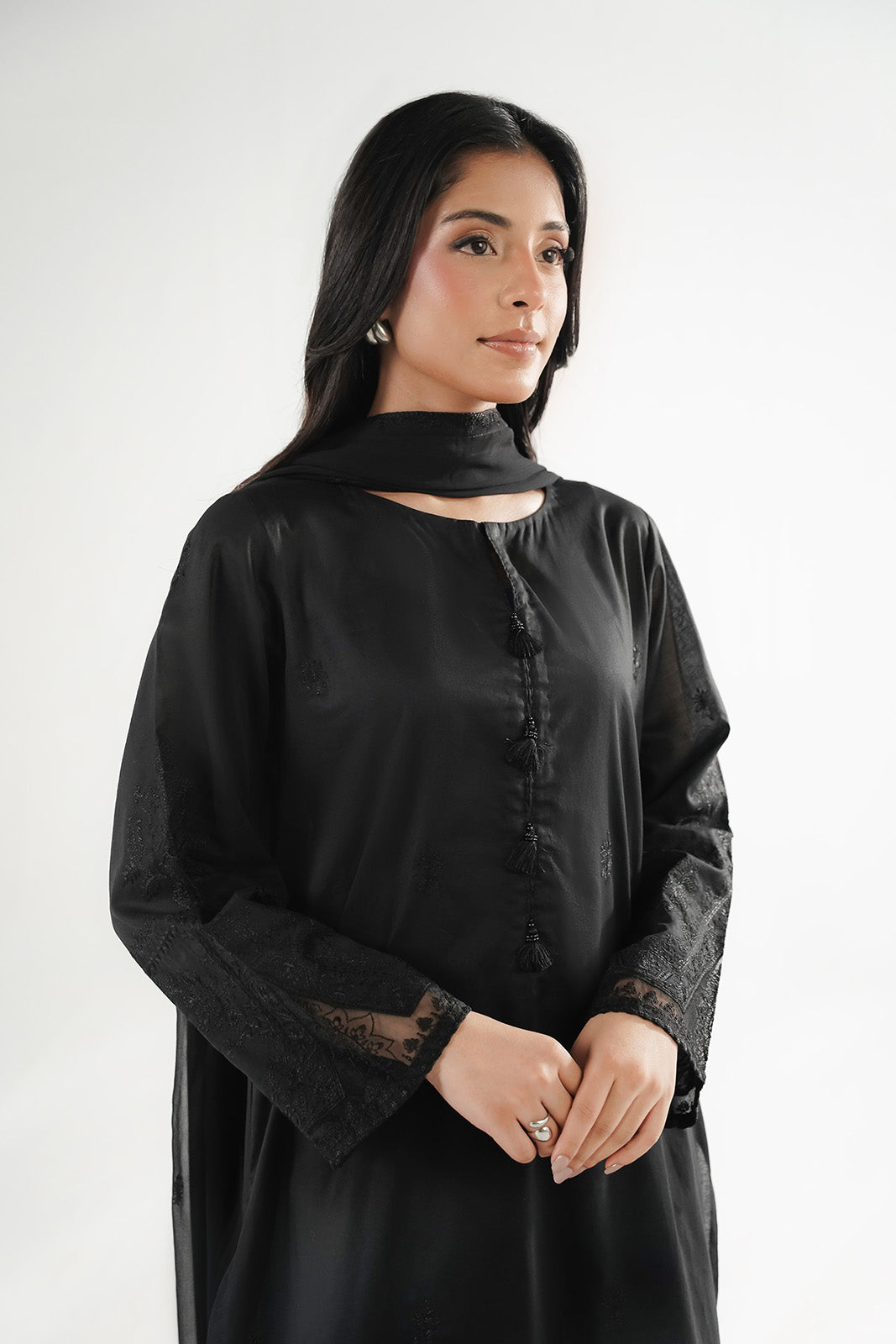 3 Piece Lawn Embroidered Suit (CS0667)