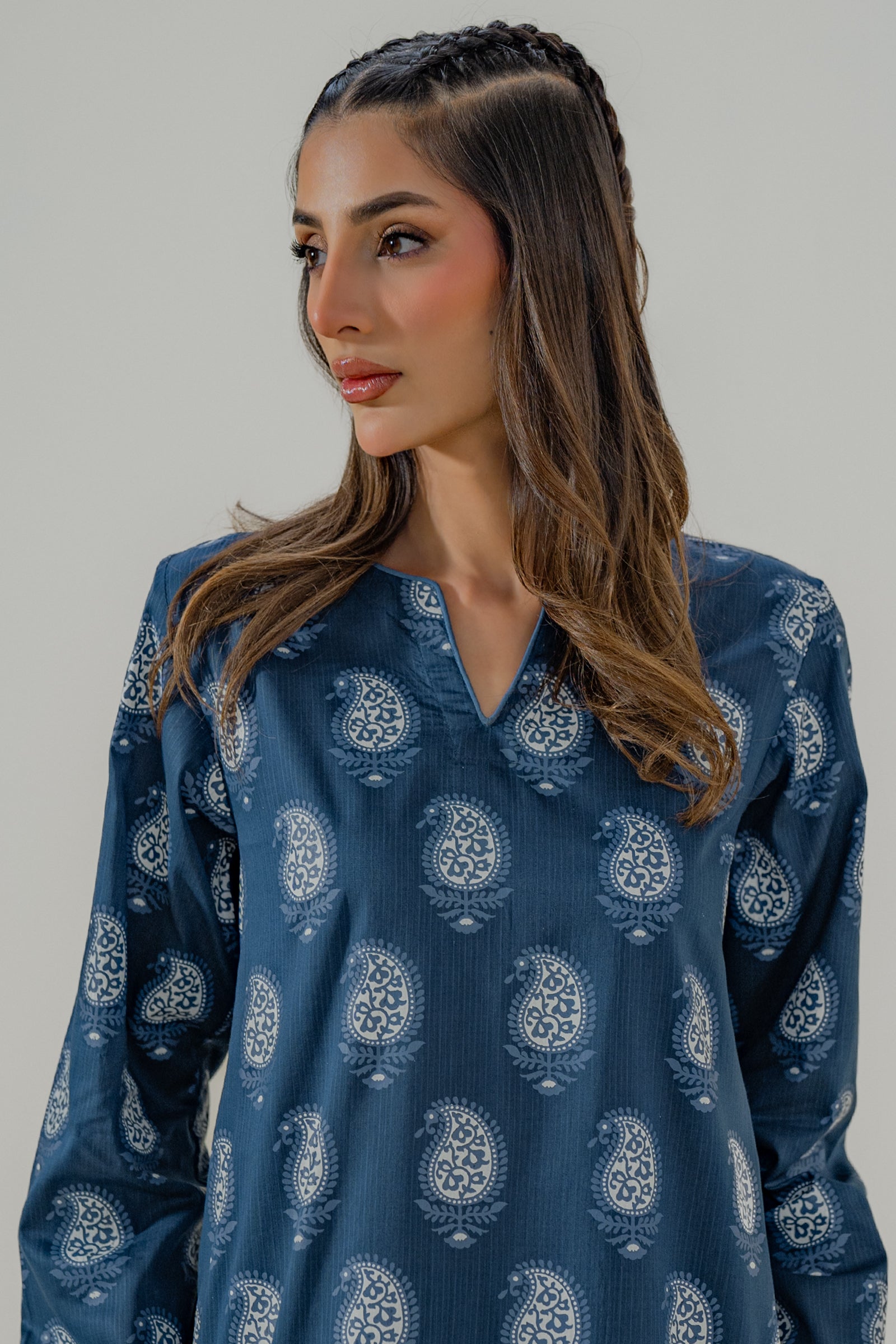 https://cdn.shopify.com/s/files/1/0568/3308/1529/files/DSC03045copy2.jpg?v=1781434263
