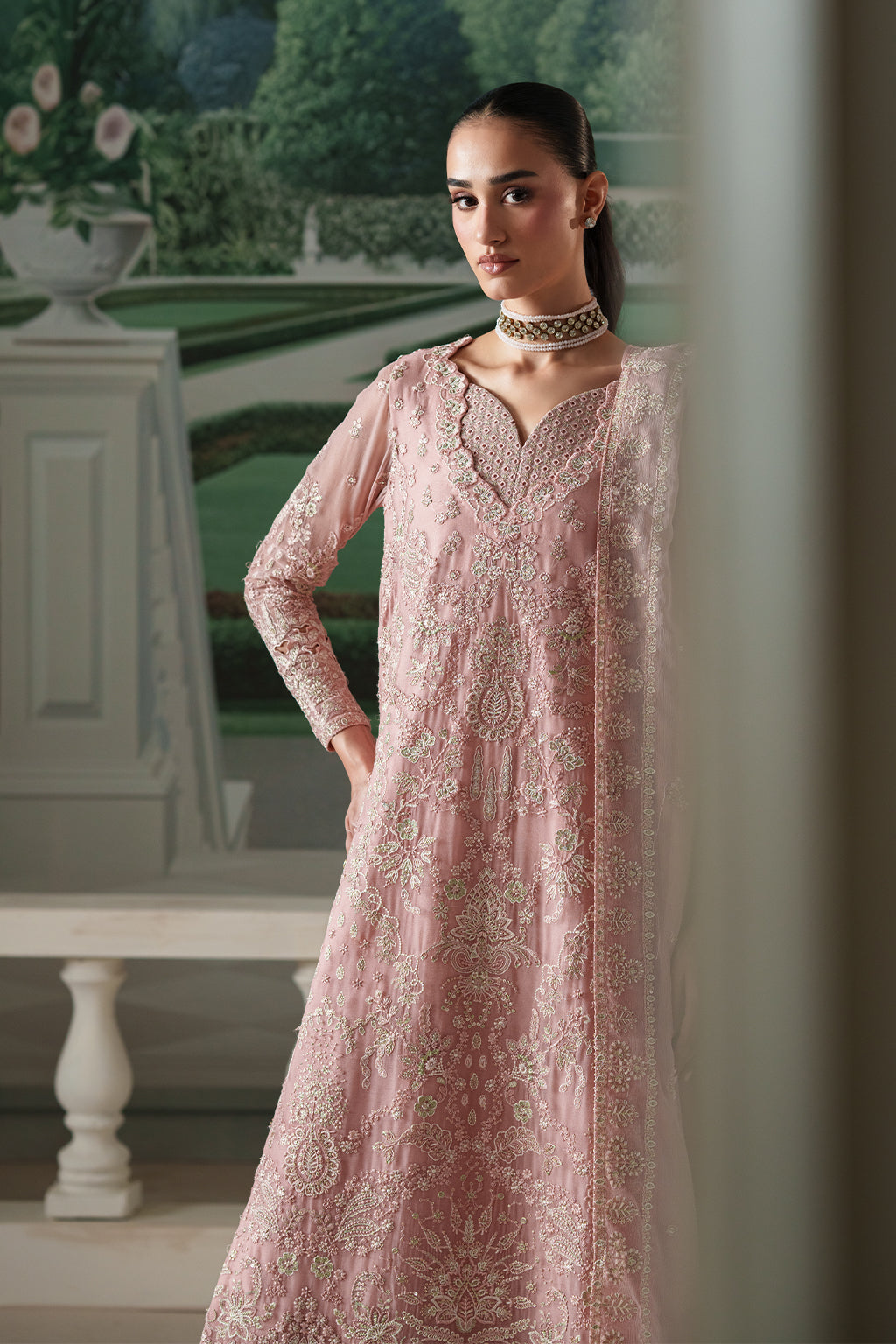 ANTIQUE BLUSH