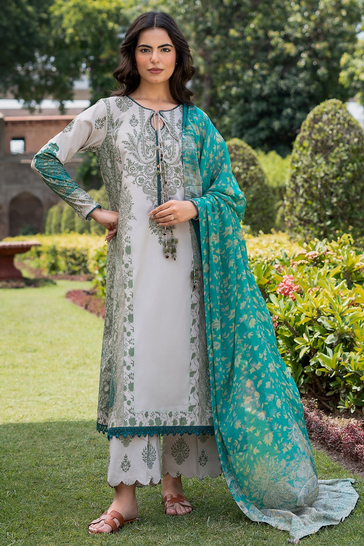 3-PC Unstitched Printed Lawn C-Print Vol 4 CP6-36