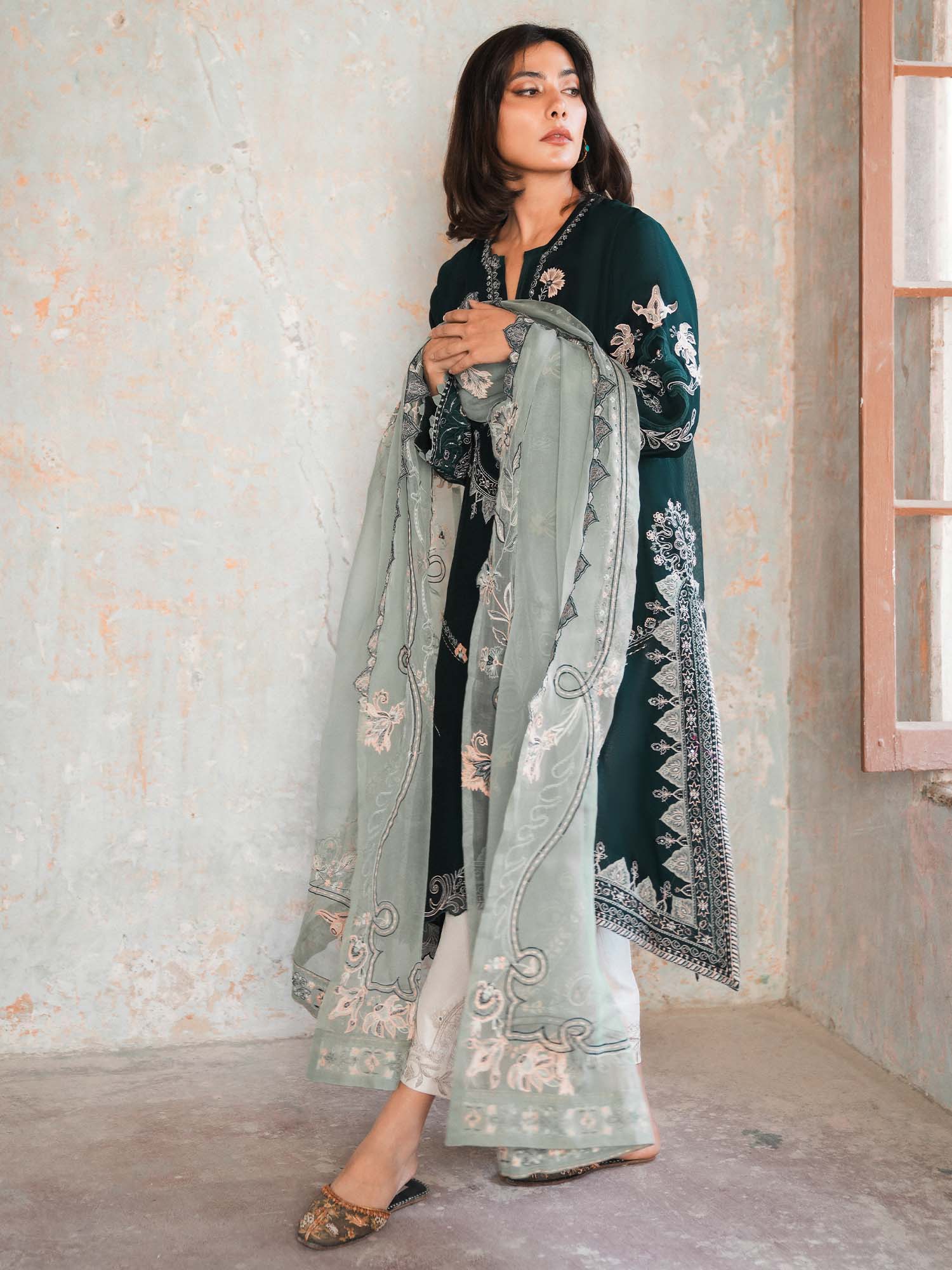 MALTA & DUPATTA