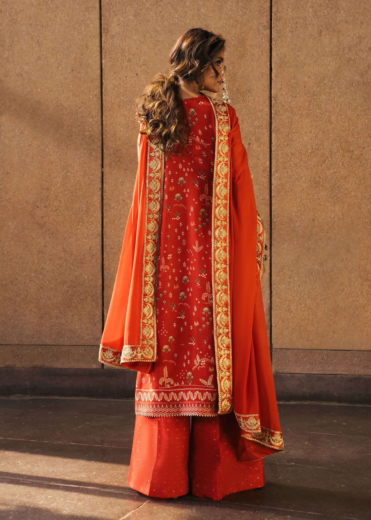 Patakha - Scarlet